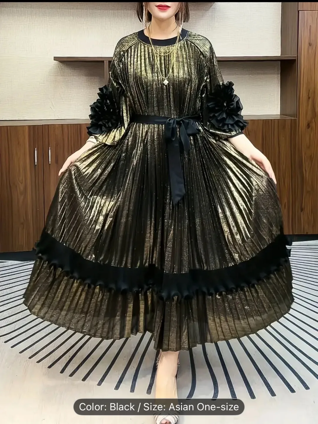 Black & Gold Pleated Dress - Asian One-Size image indicator(2)