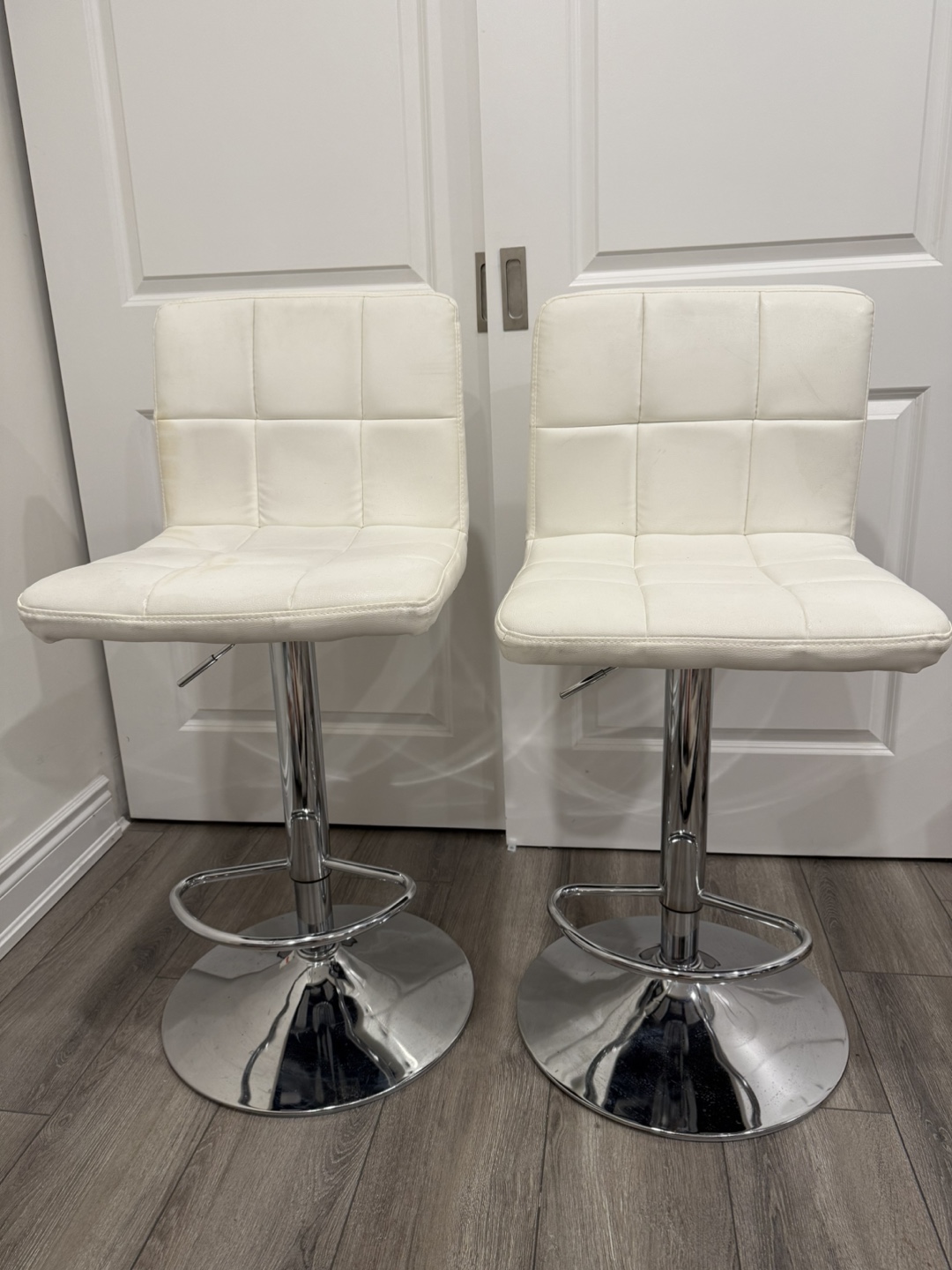 Set of 2 White Bar Stools - photo 4