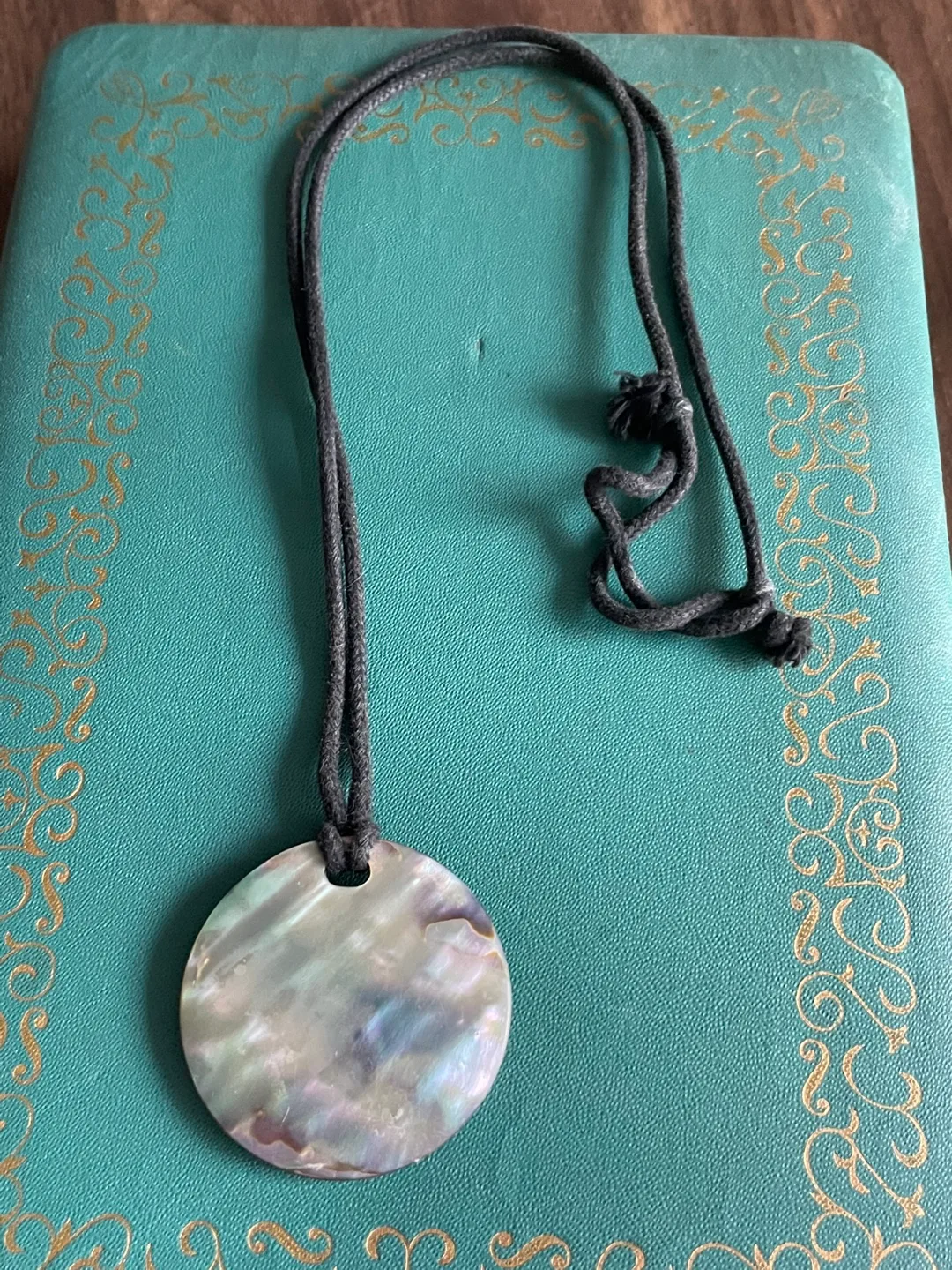Abalone Shell Necklace thumbnail