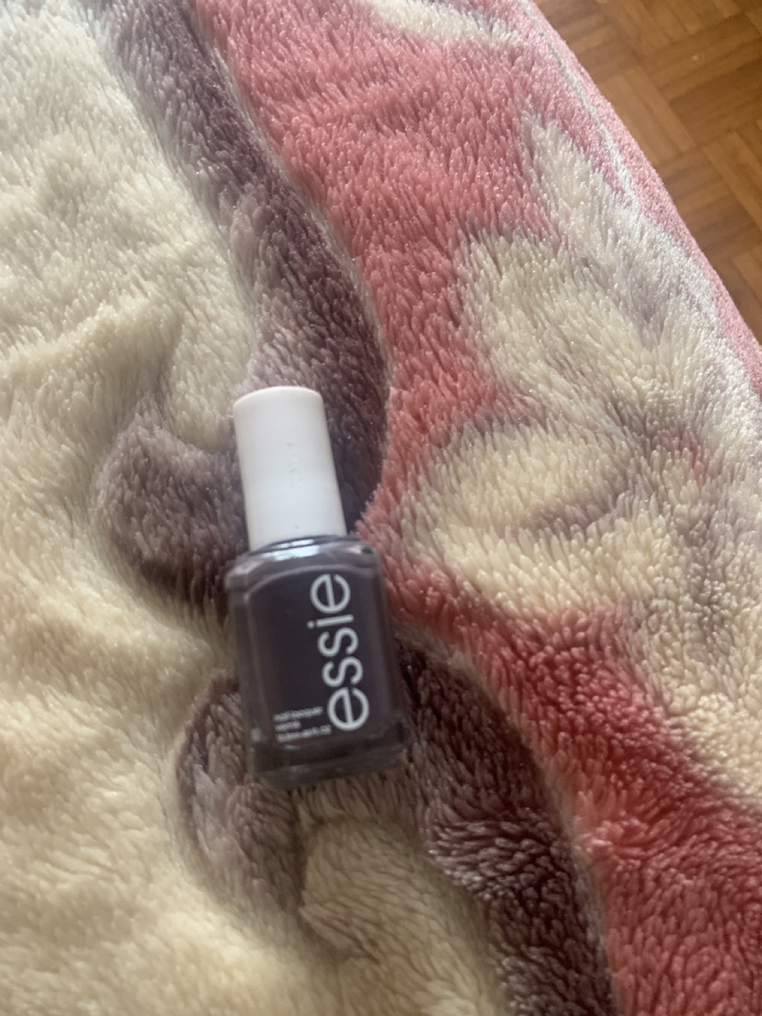 Essie Brand Nail Polish generation zen