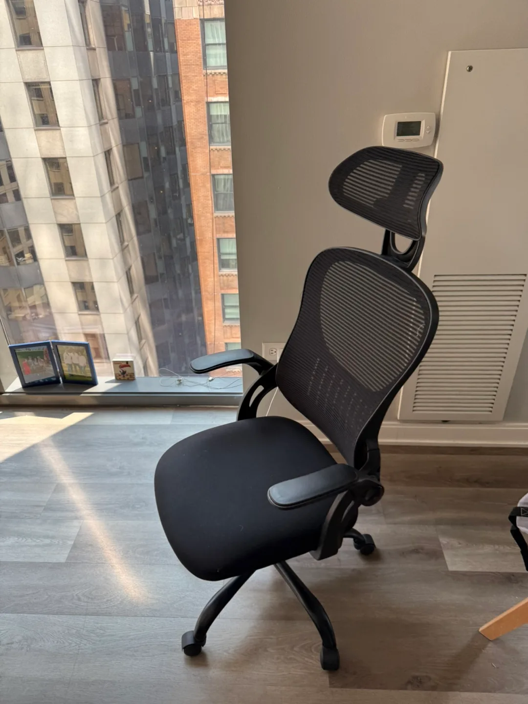 Autonomous ErgoChair 2 - Black thumbnail