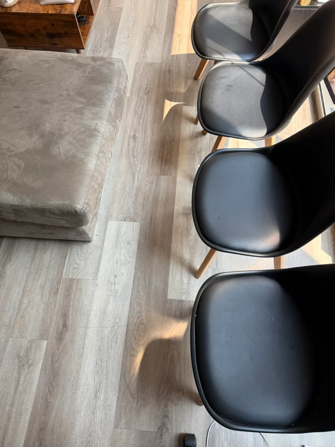 Set of 4 Black Dining Chairs thumbnail