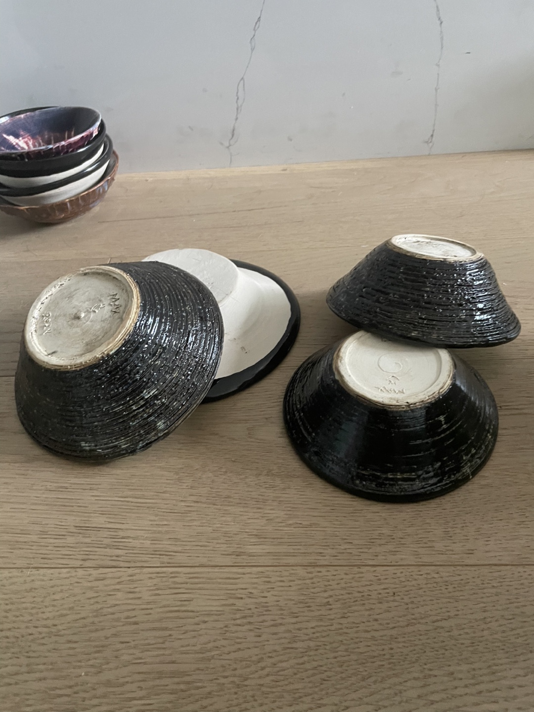 Set of 4 Black Ceramic Bowls - photo 2