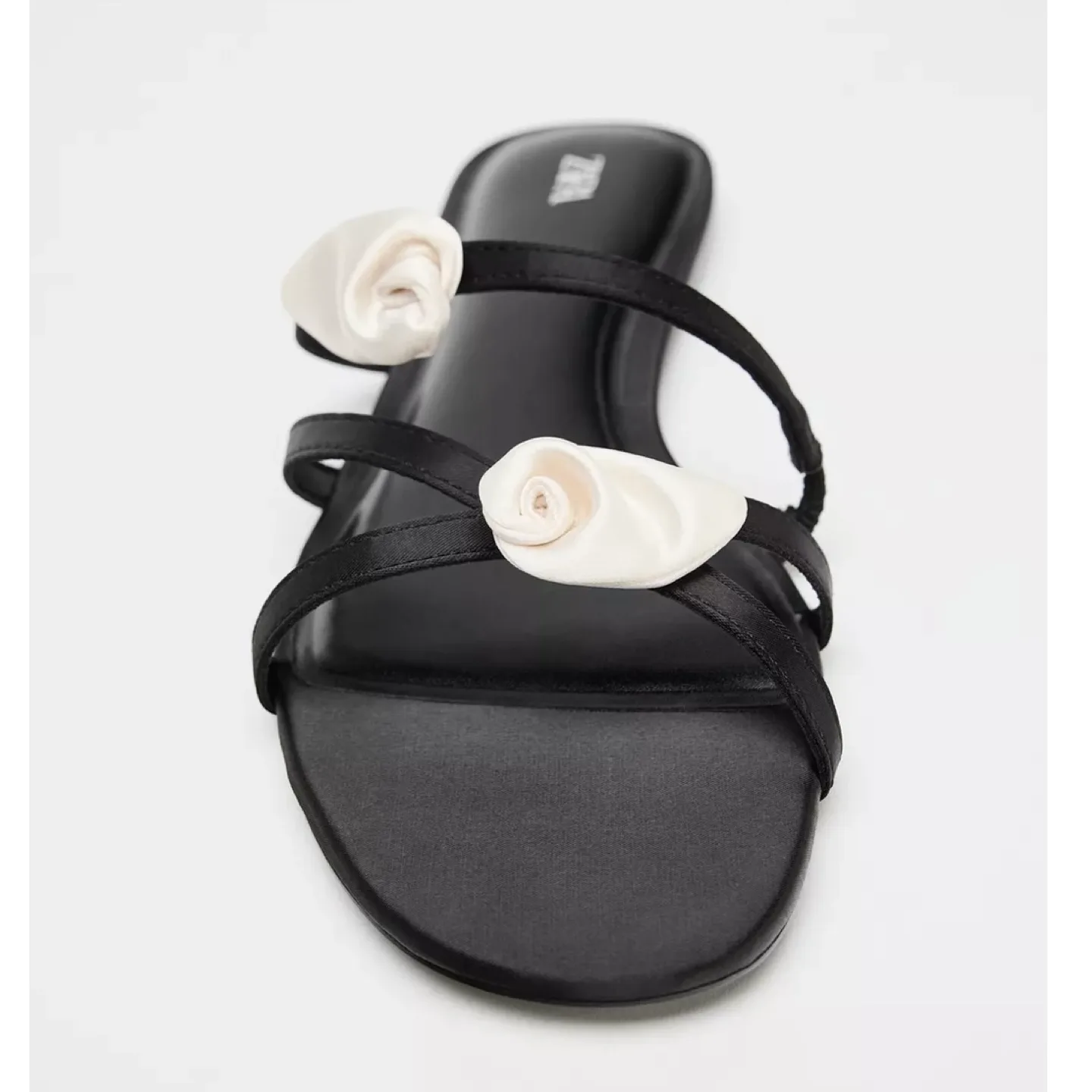 New Zara Flat Sandals with Rosettes Size 40 (US 9) image indicator(4)
