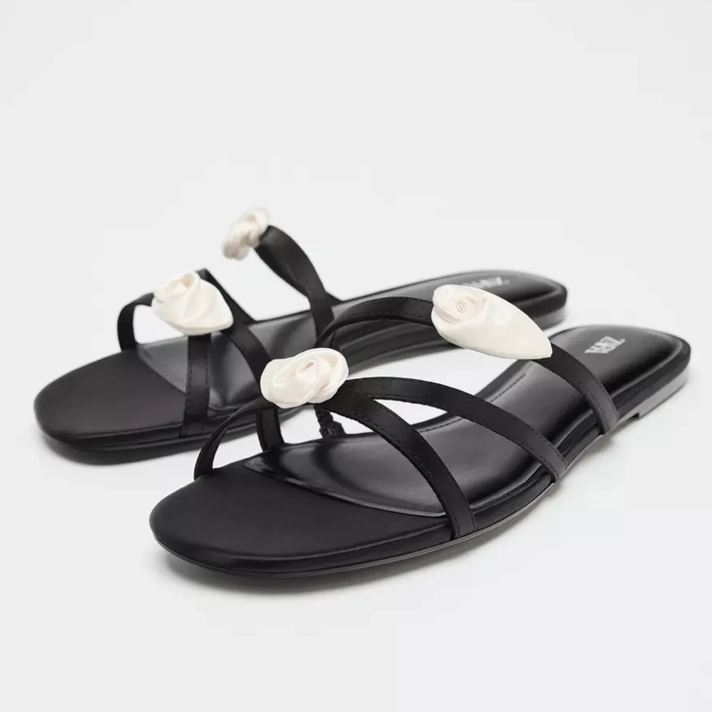 New Zara Flat Sandals with Rosettes Size 40 (US 9) image indicator(3)