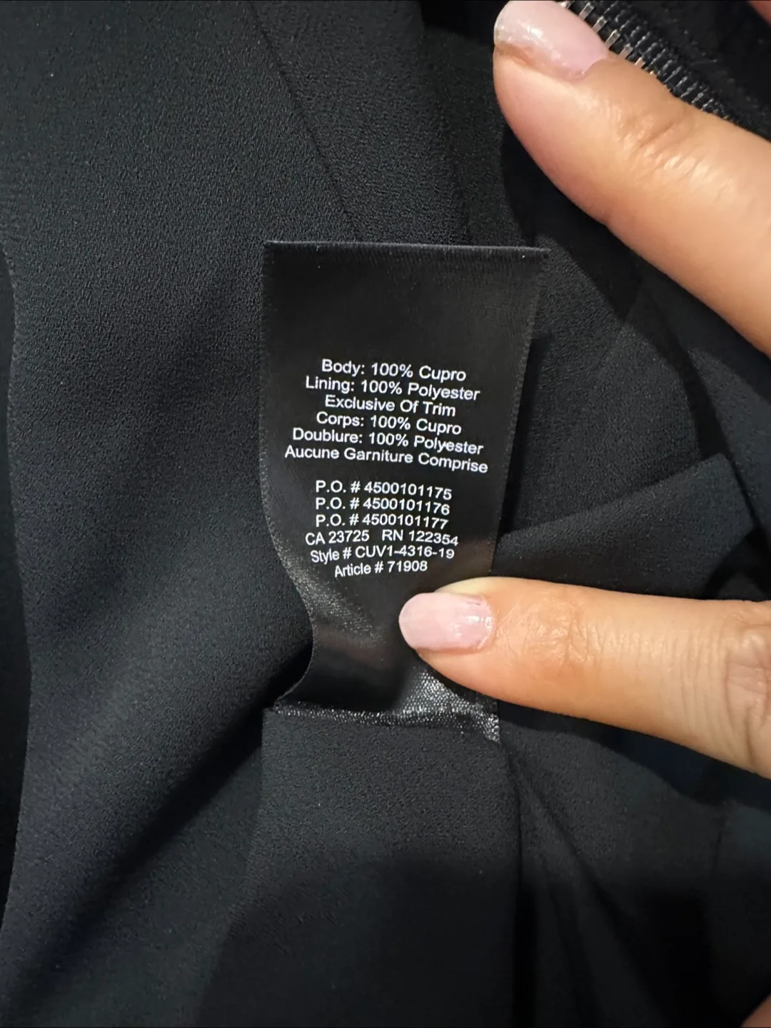 Aritzia Babaton Black Bomber Jacket Size XS image indicator(9)