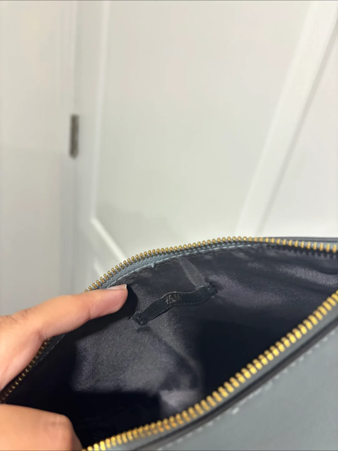 H&M Grey Clutch image indicator(4)