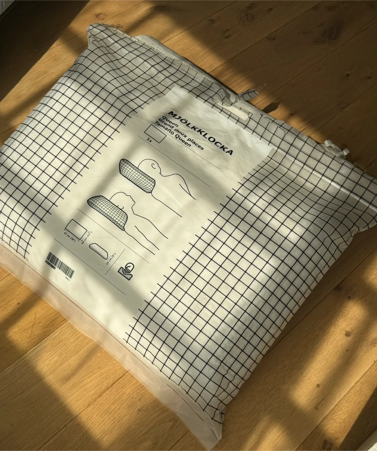 IKEA MJÖLKKLOCKA Ergonomic pillow 41x71 cm image indicator(4)