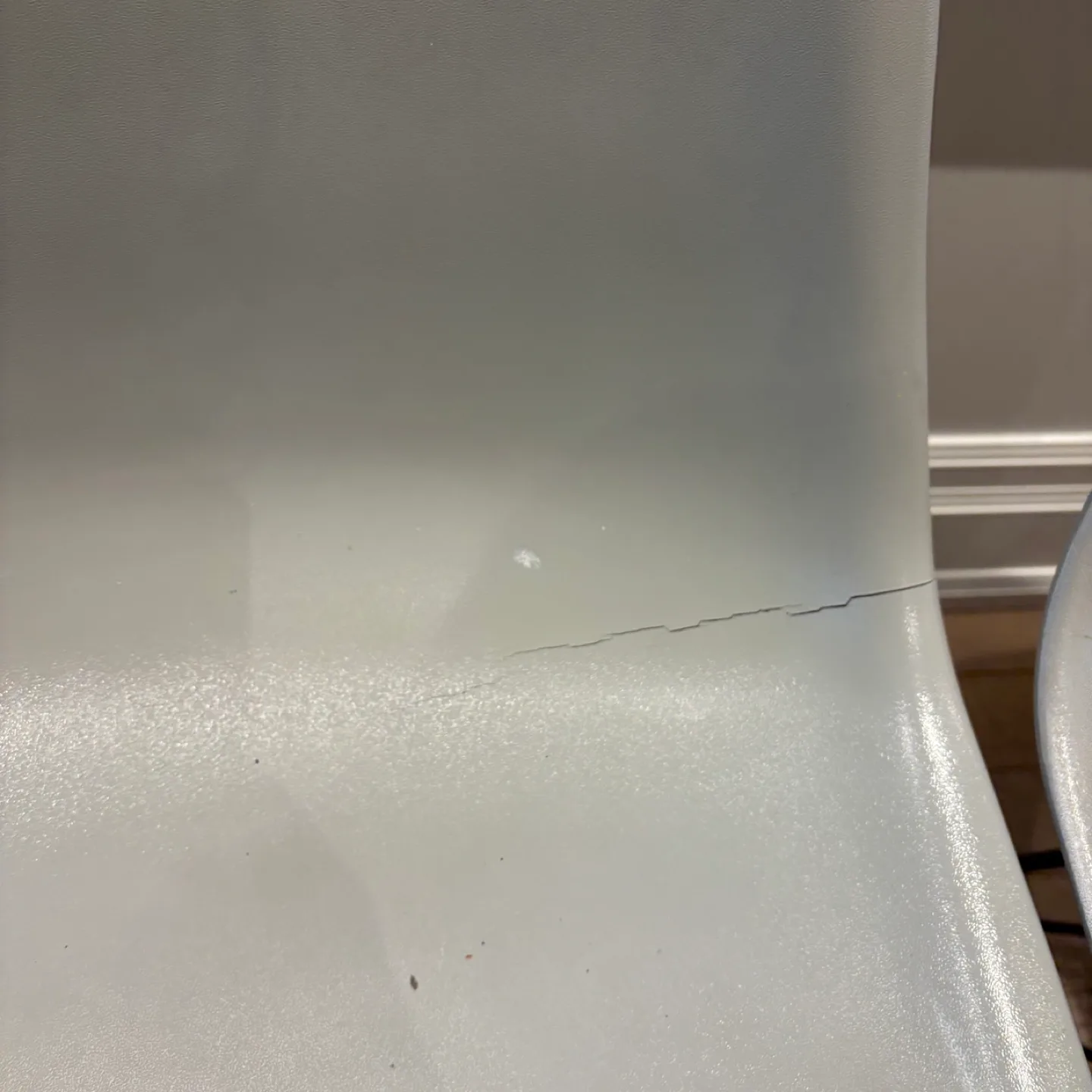 Set of 5 cream plastic Eames style Eiffel chairs image indicator(6)