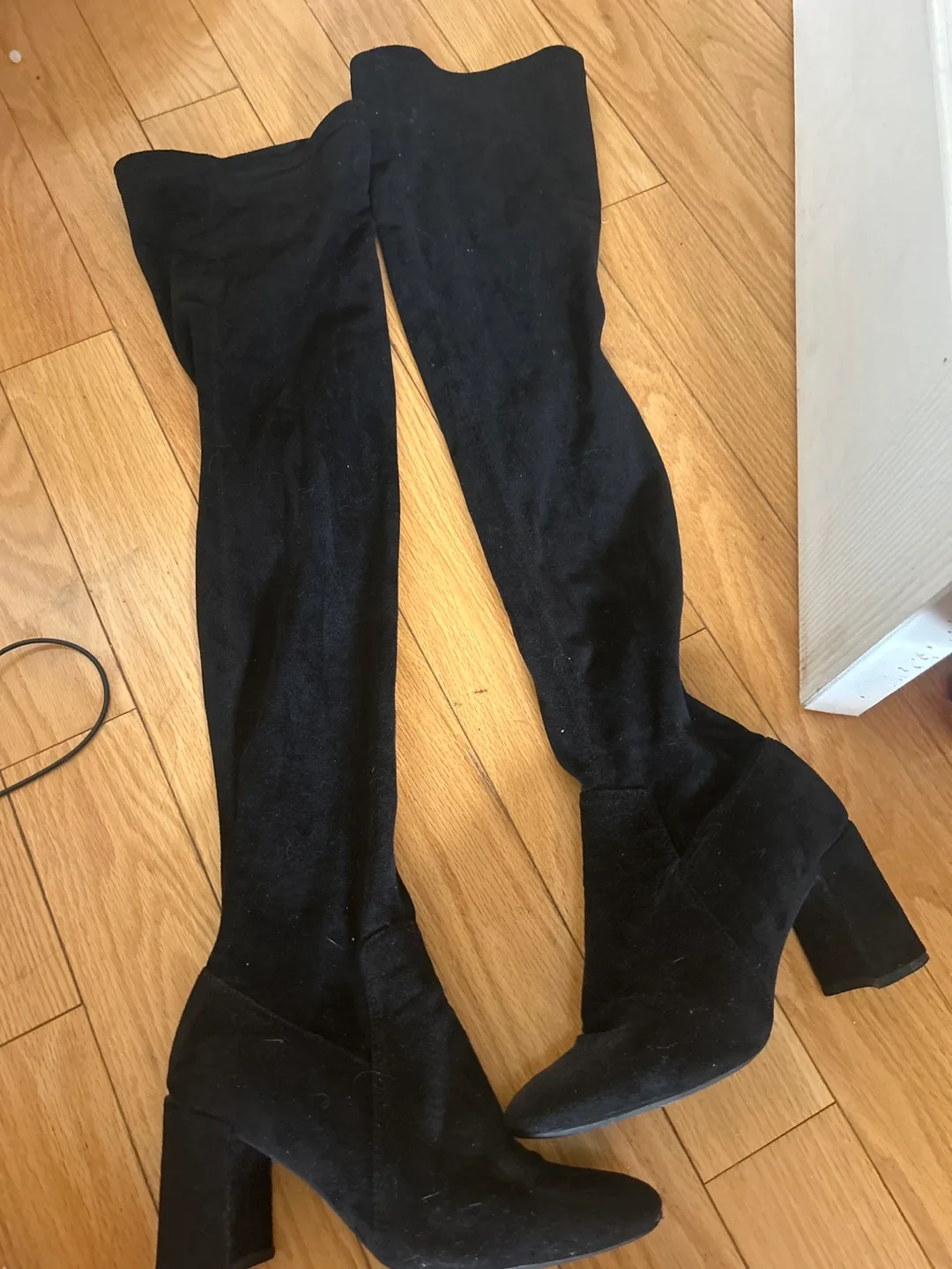 Black Thigh High Heeled Boots size 7 thumbnail