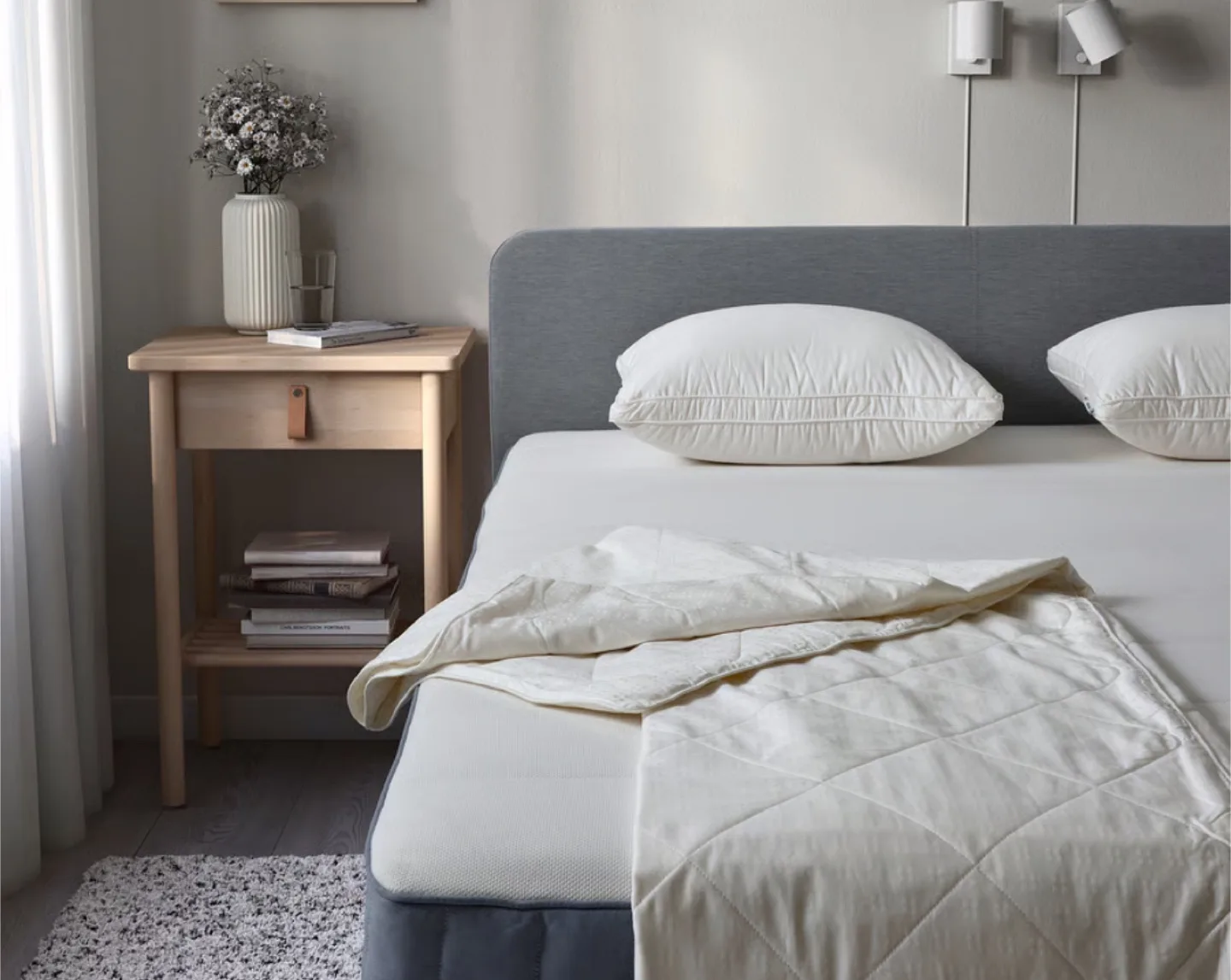 IKEA MJUKDÅN light warm Duvet, 240x220 cm image indicator(4)