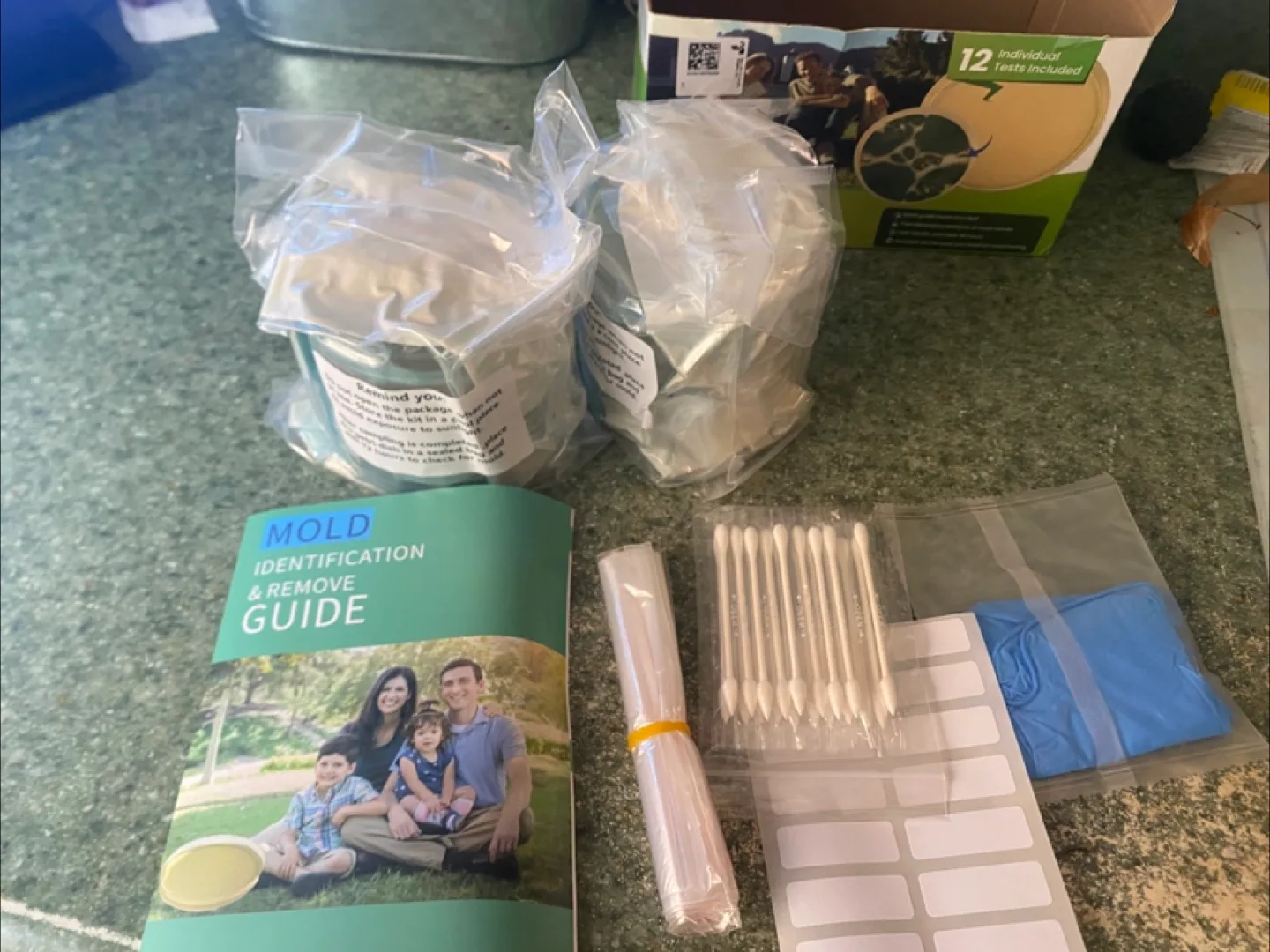 Easy DIY Mold Test Kit - 12 Tests image indicator(3)