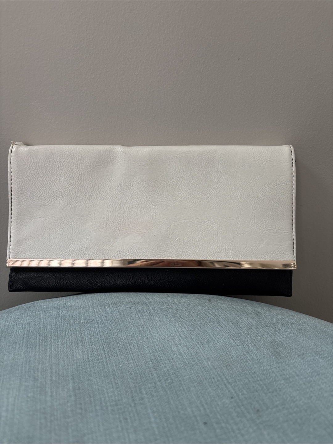 Laura Leather Black & White Clutch