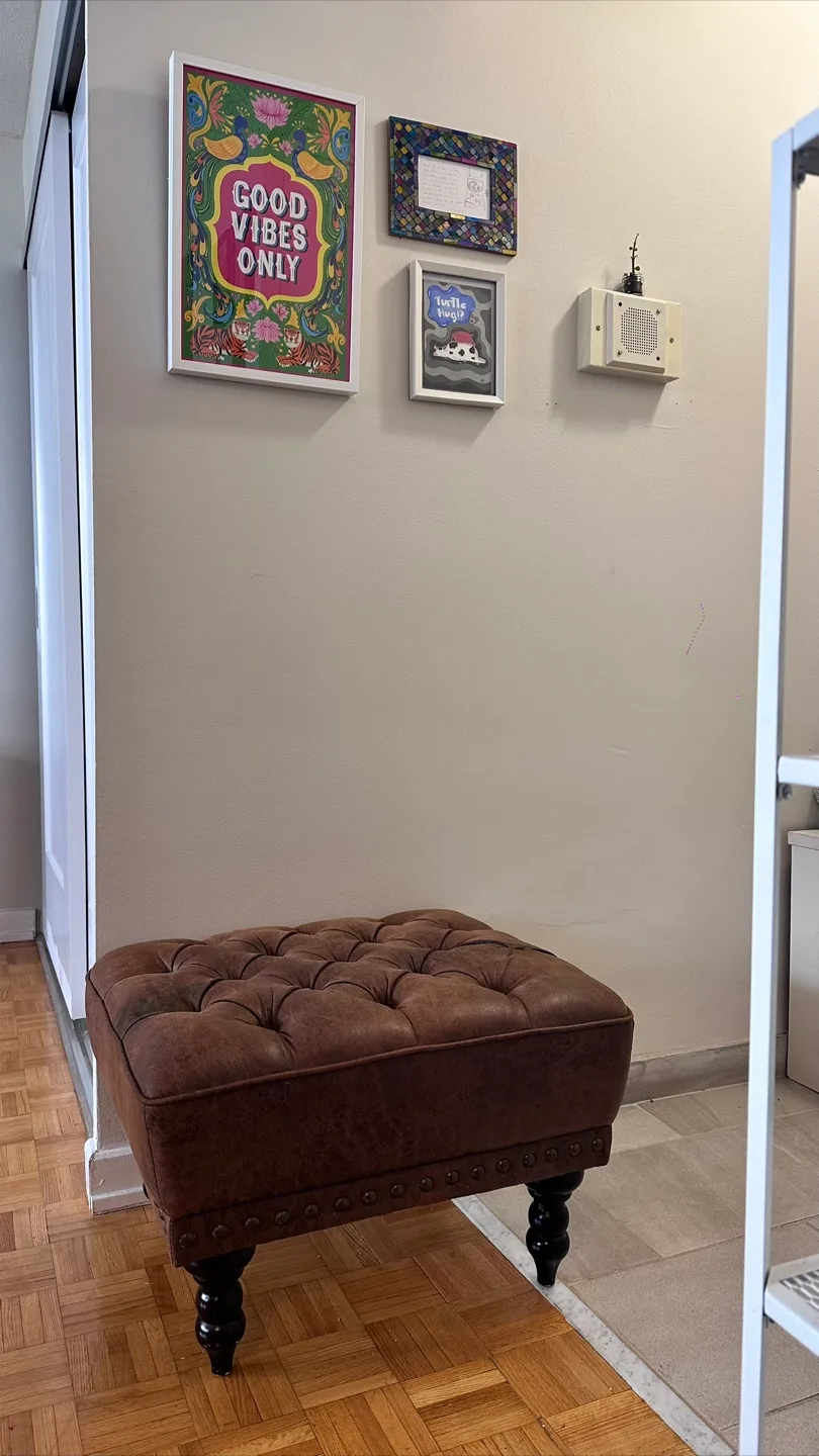 Brown Tufted Ottoman (73x51x40cm) thumbnail