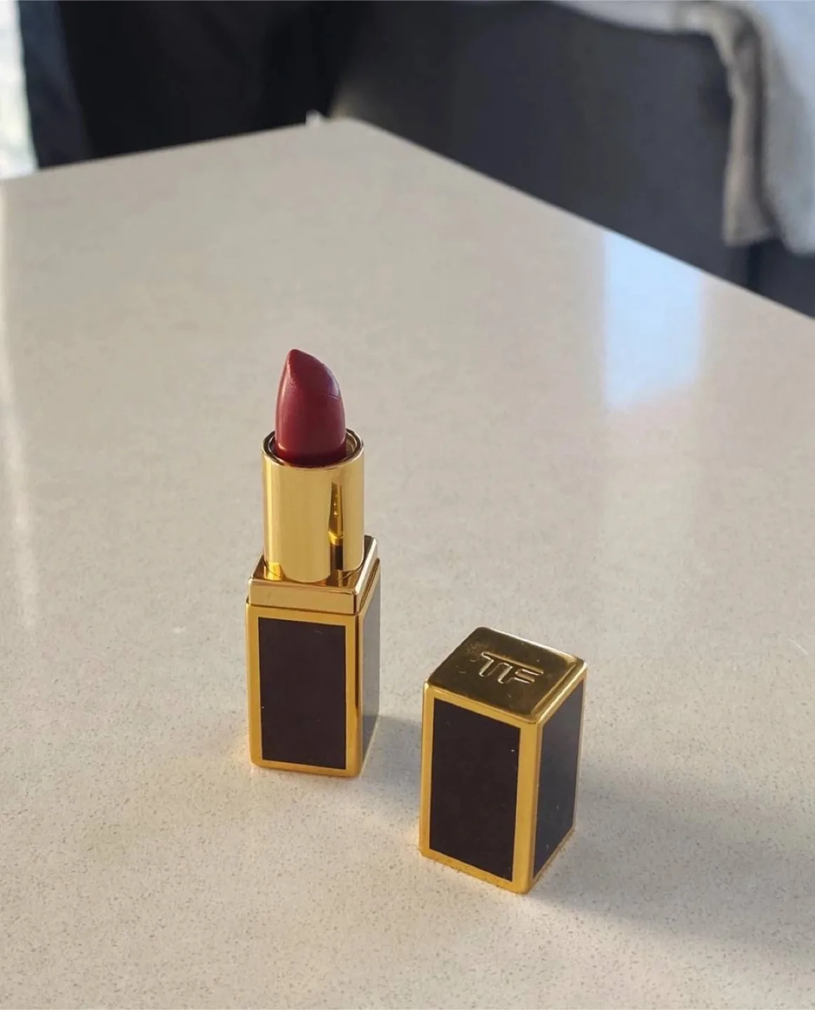 Mini lipstick 16 scarlet rouge, Tom Ford thumbnail