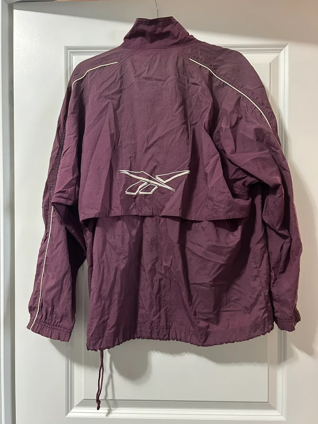 Men’s medium vintage Reebok windbreaker image indicator(5)
