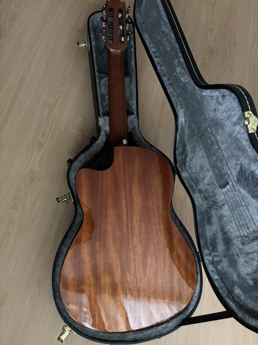 Yamaha NCX1 Acoustic-Electric Classical Guitar - photo 4