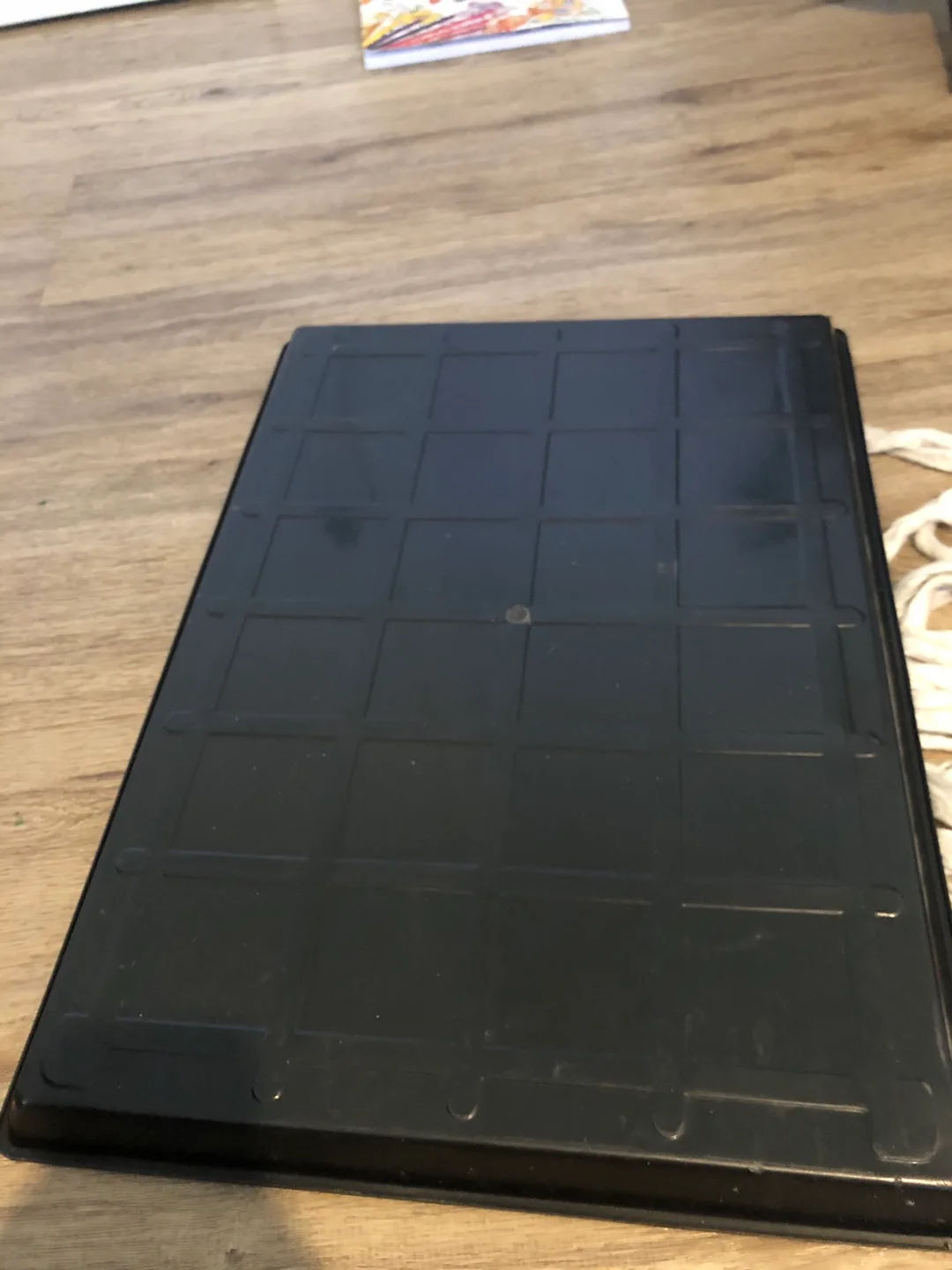 Dog Crate with Wood Top, doubles as a table image indicator(3)