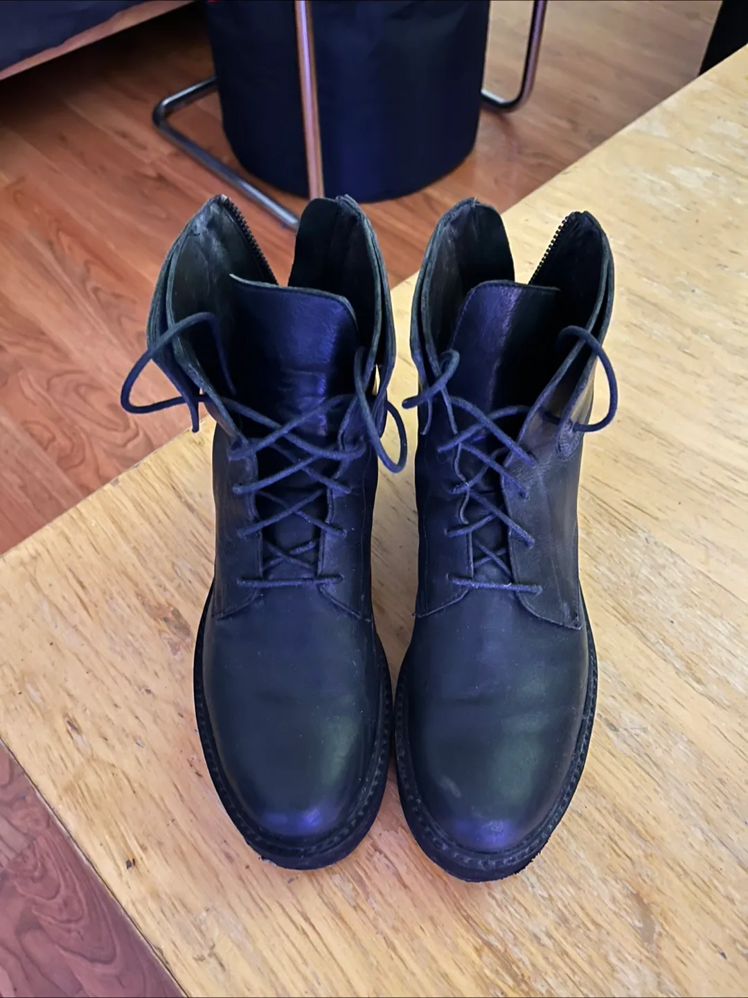 LD Tuttle Leather Boots EU 38 (US 8) Women’s thumbnail
