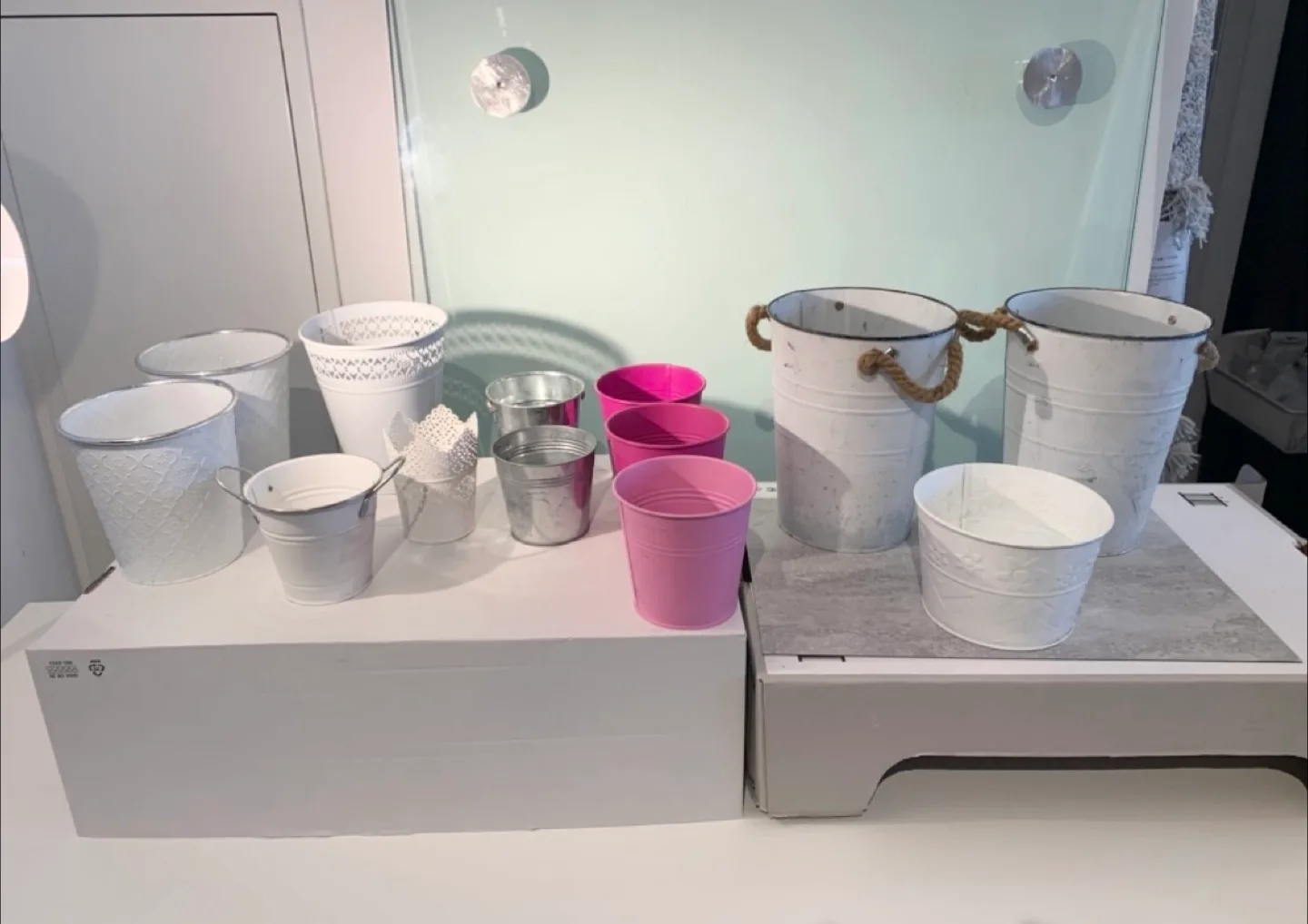 Lot #2: 10 aluminium metal planters image indicator(8)