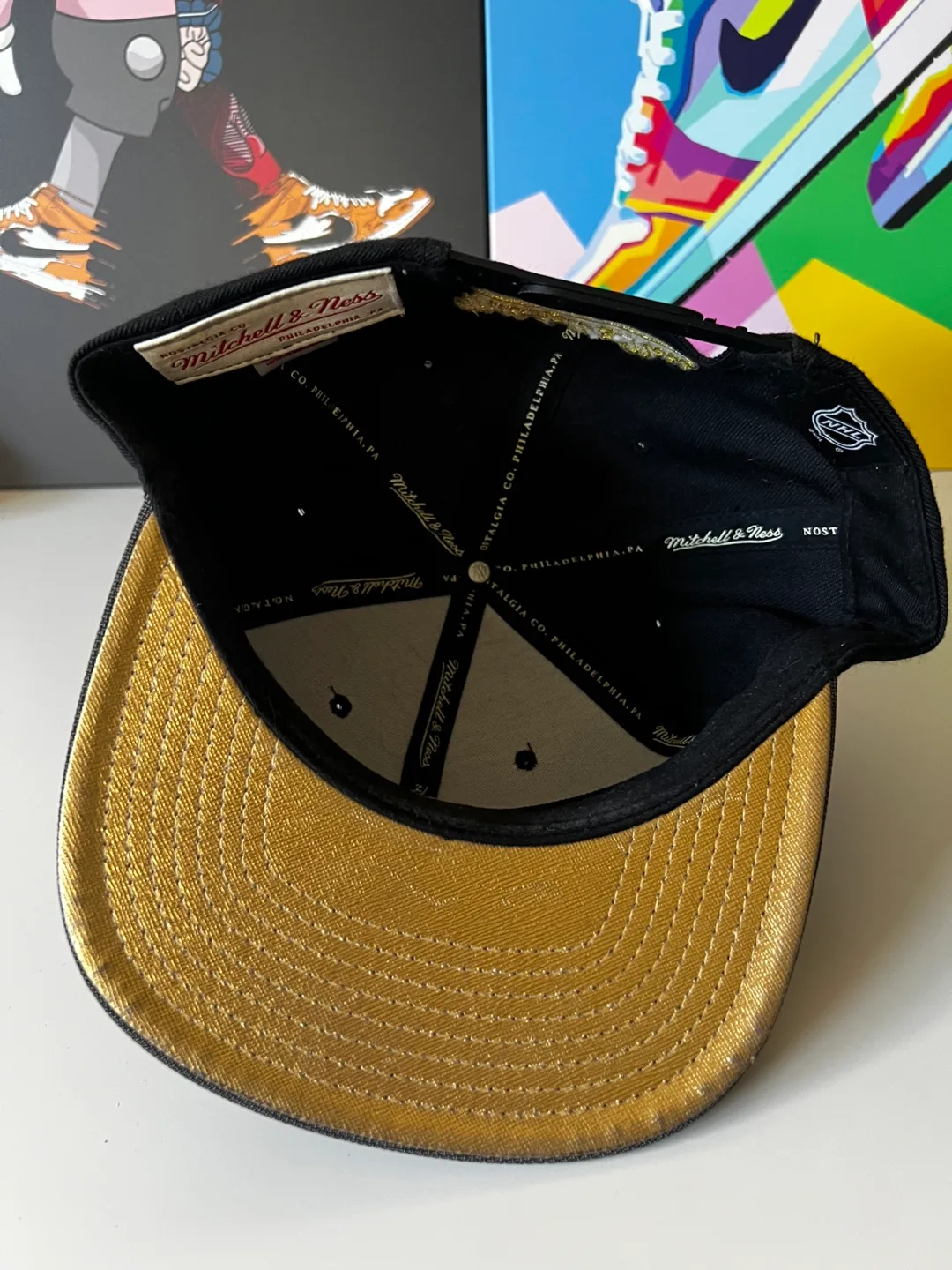 Mitchell & Ness Vancouver Canucks Snapback image indicator(4)