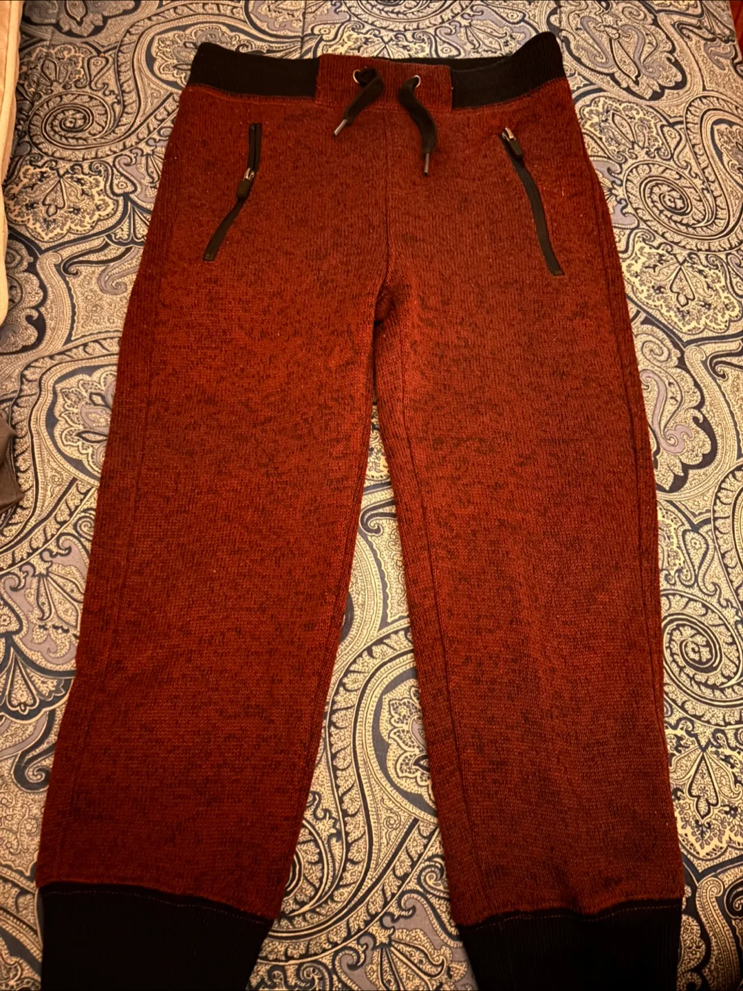 🇨🇦Old Navy XS/TP (5) Burgandy Knit Pants image indicator(2)