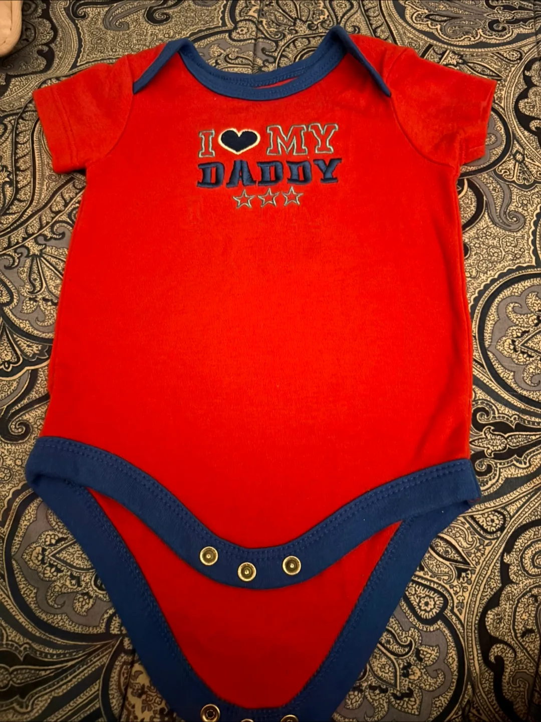 🇨🇦George Baby Onesie - 3-6 Months image indicator(3)