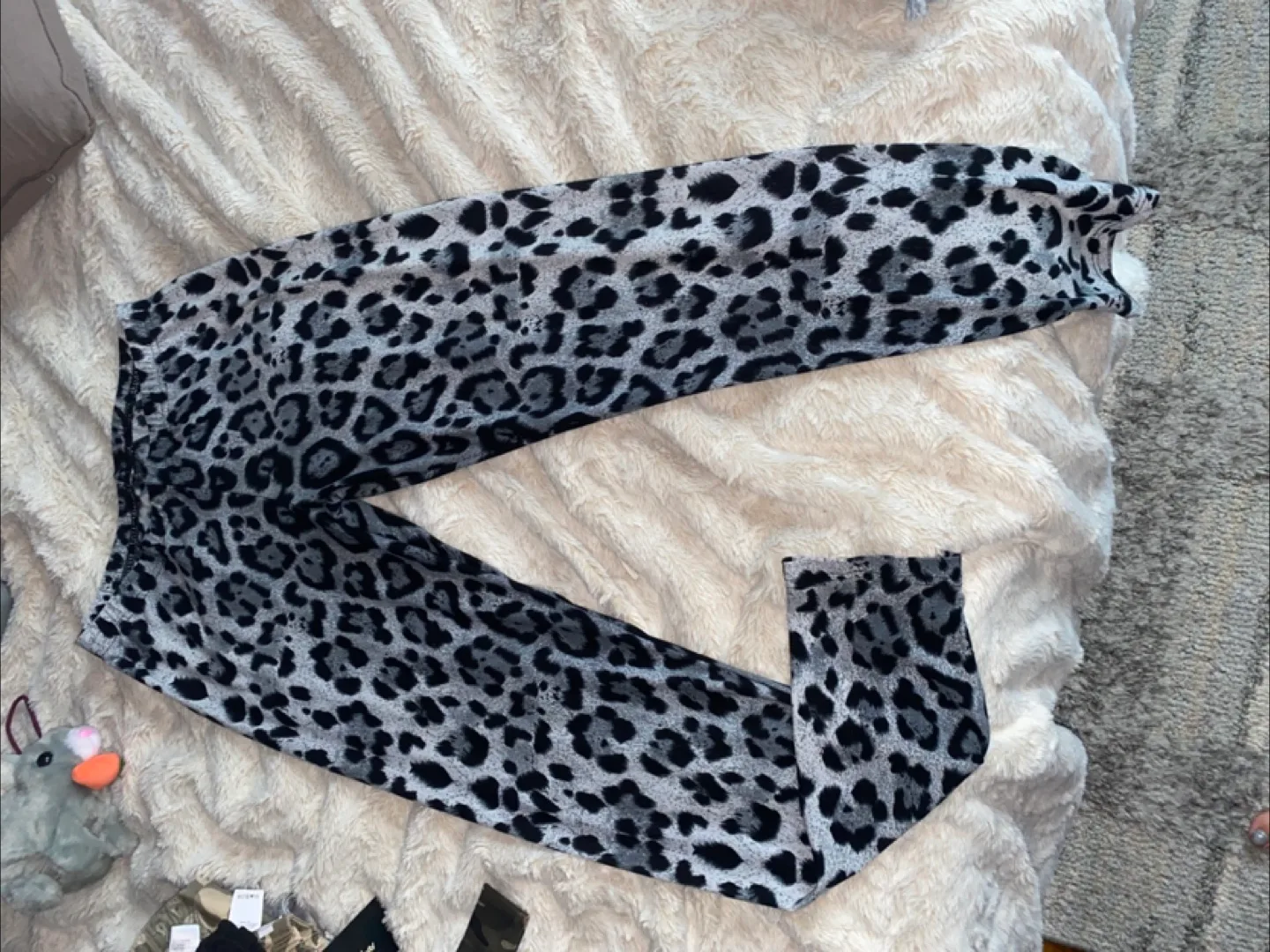 Leopard Print leggings thumbnail