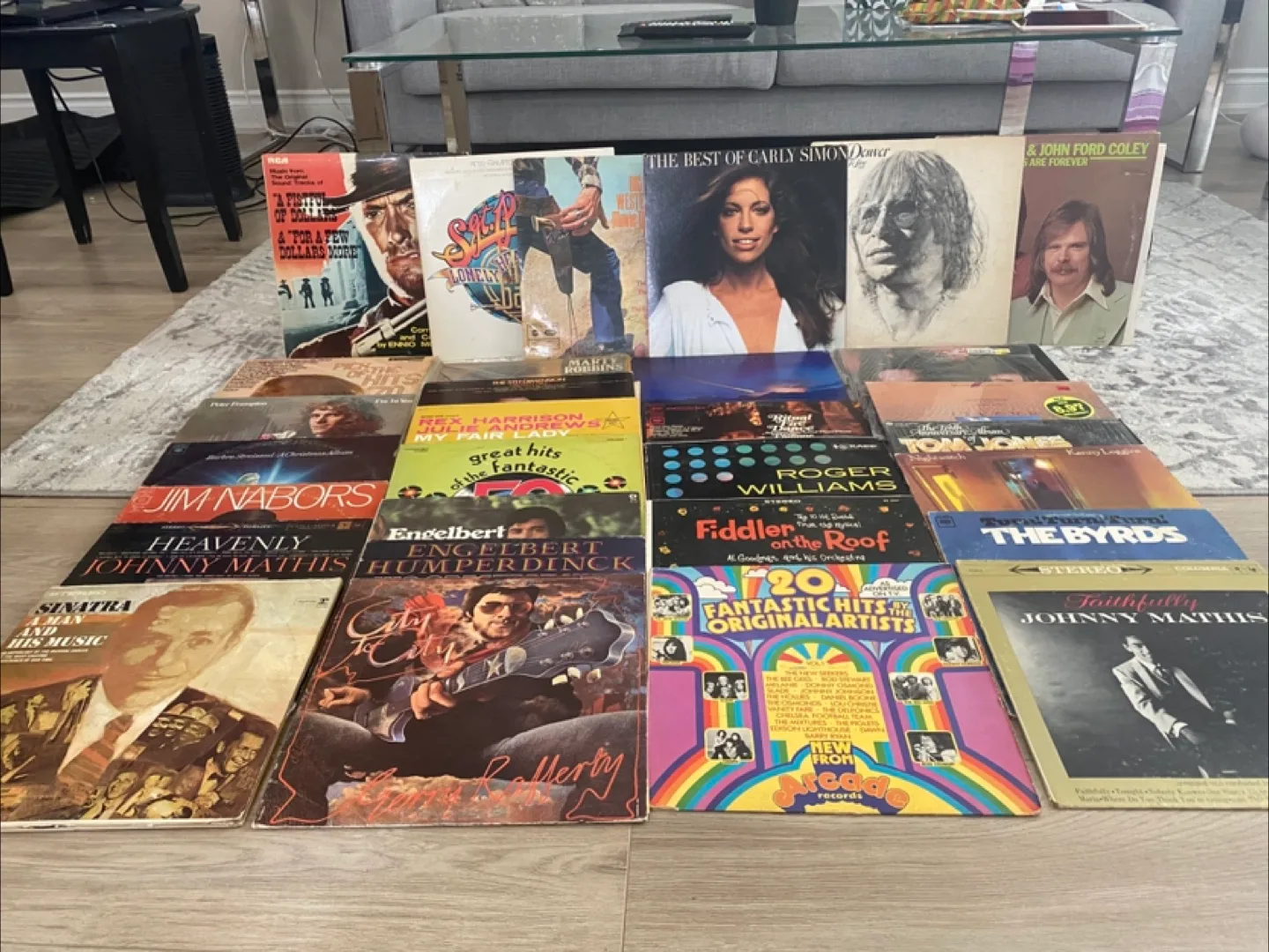 Mixed Lot of 20+ Vinyl Records thumbnail