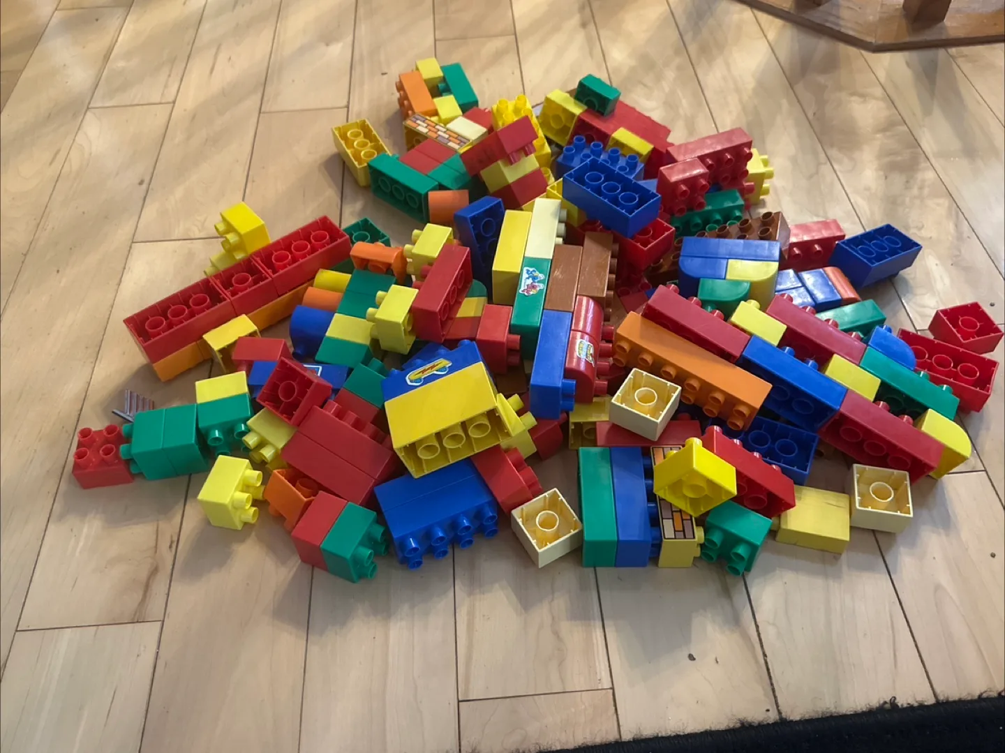 Mega Bloks Lil' Firechief Container image indicator(2)