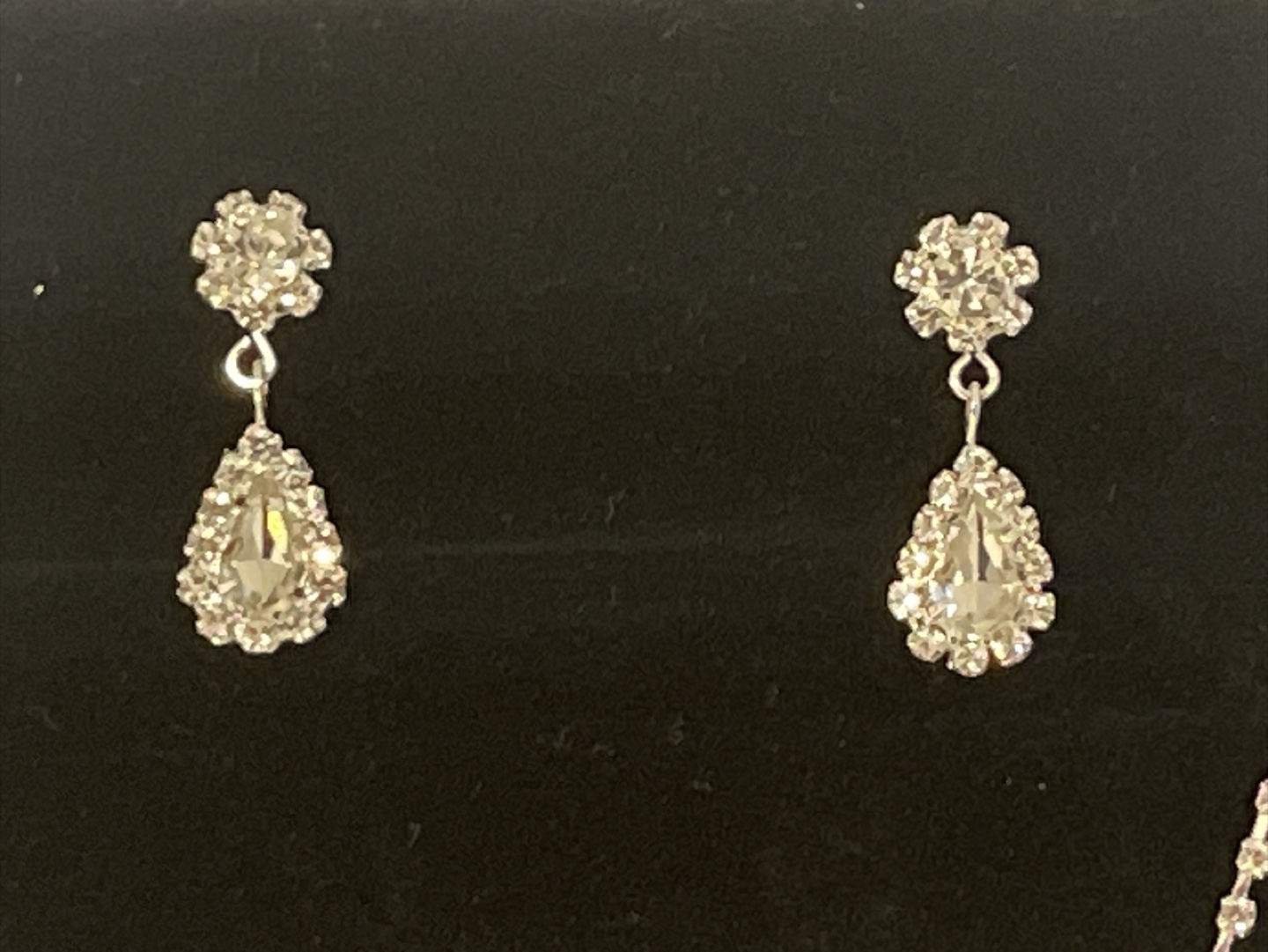 Rhinestone Jewelry Set - Necklace, Bracelet, Earrings - photo 3