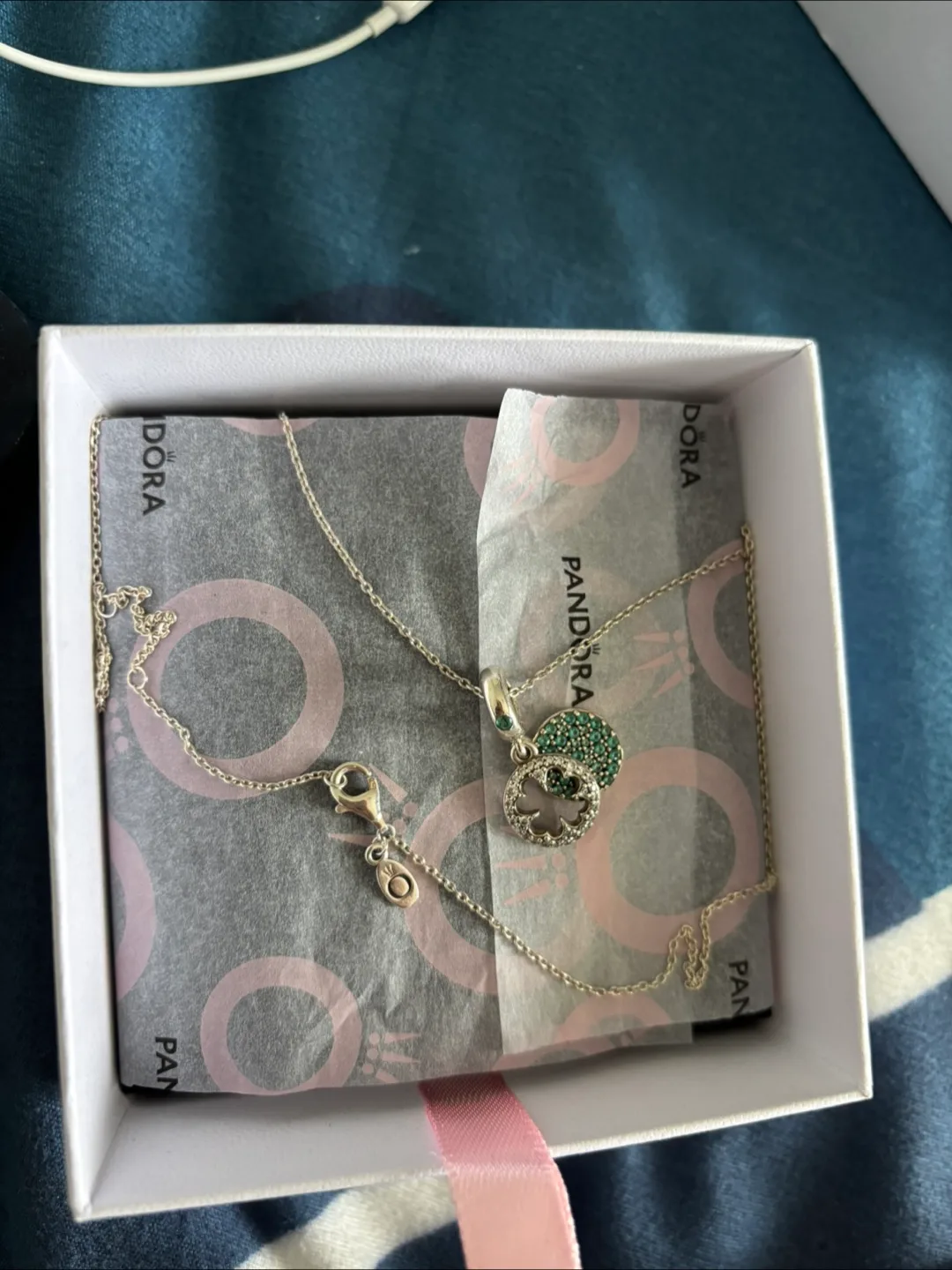 Pandora Necklace with Clover Pendant thumbnail
