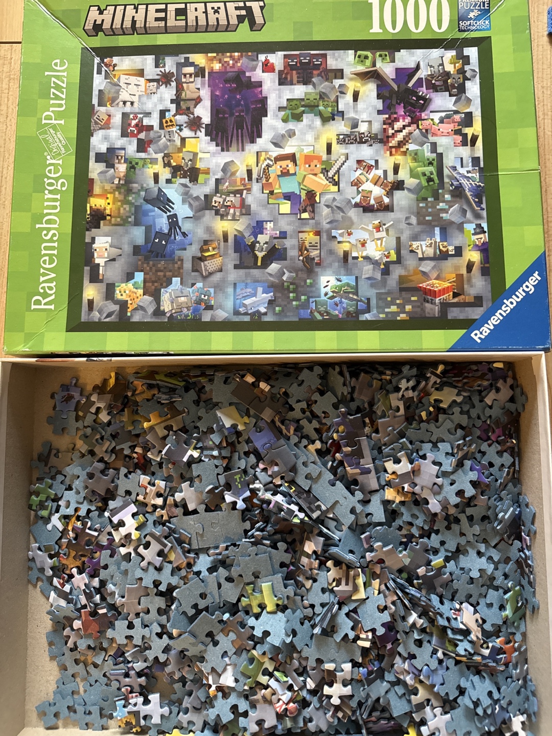 Ravensburger Minecraft Puzzle - photo 2