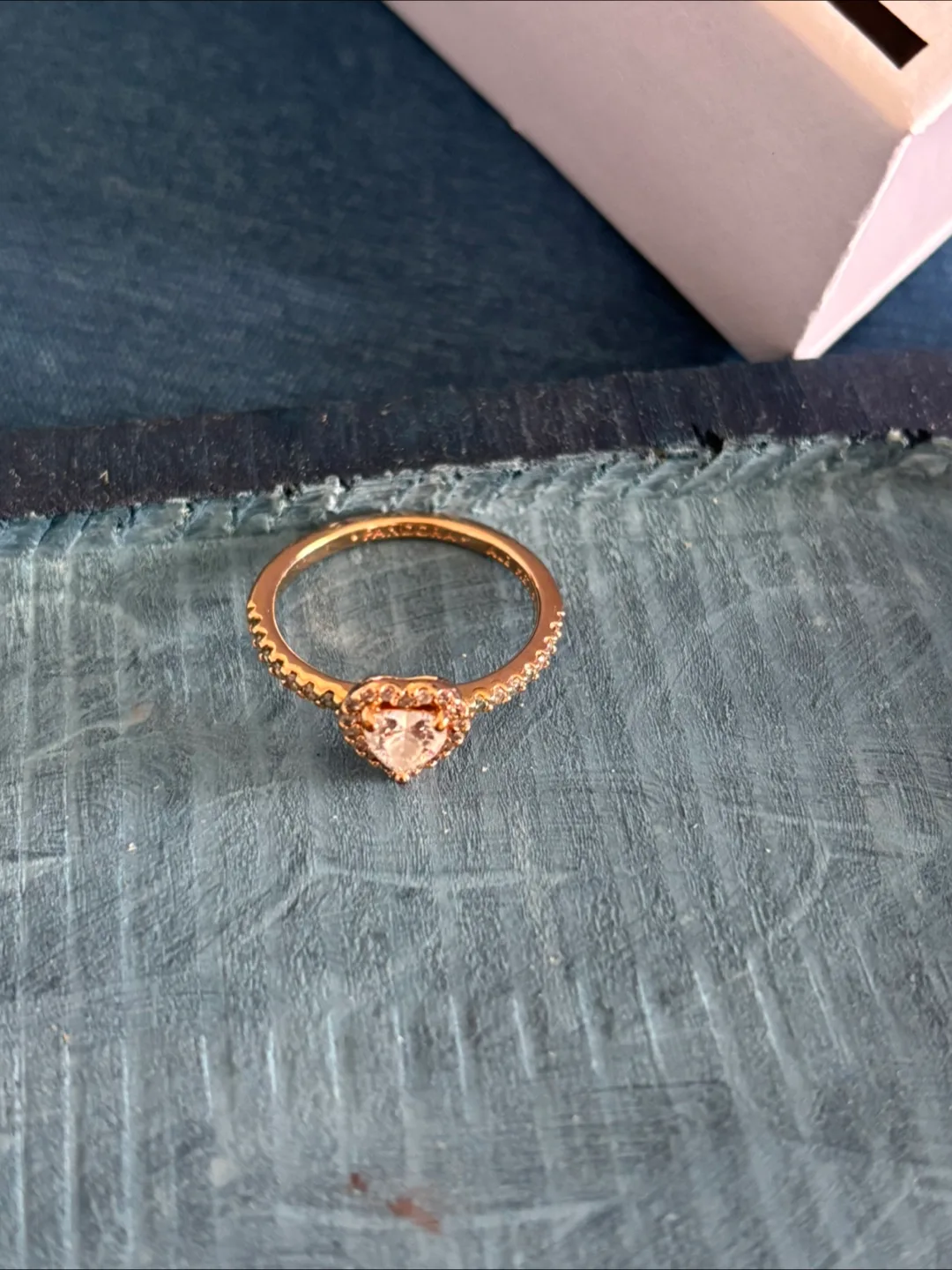 Pandora Rose Gold Heart Ring image indicator(2)
