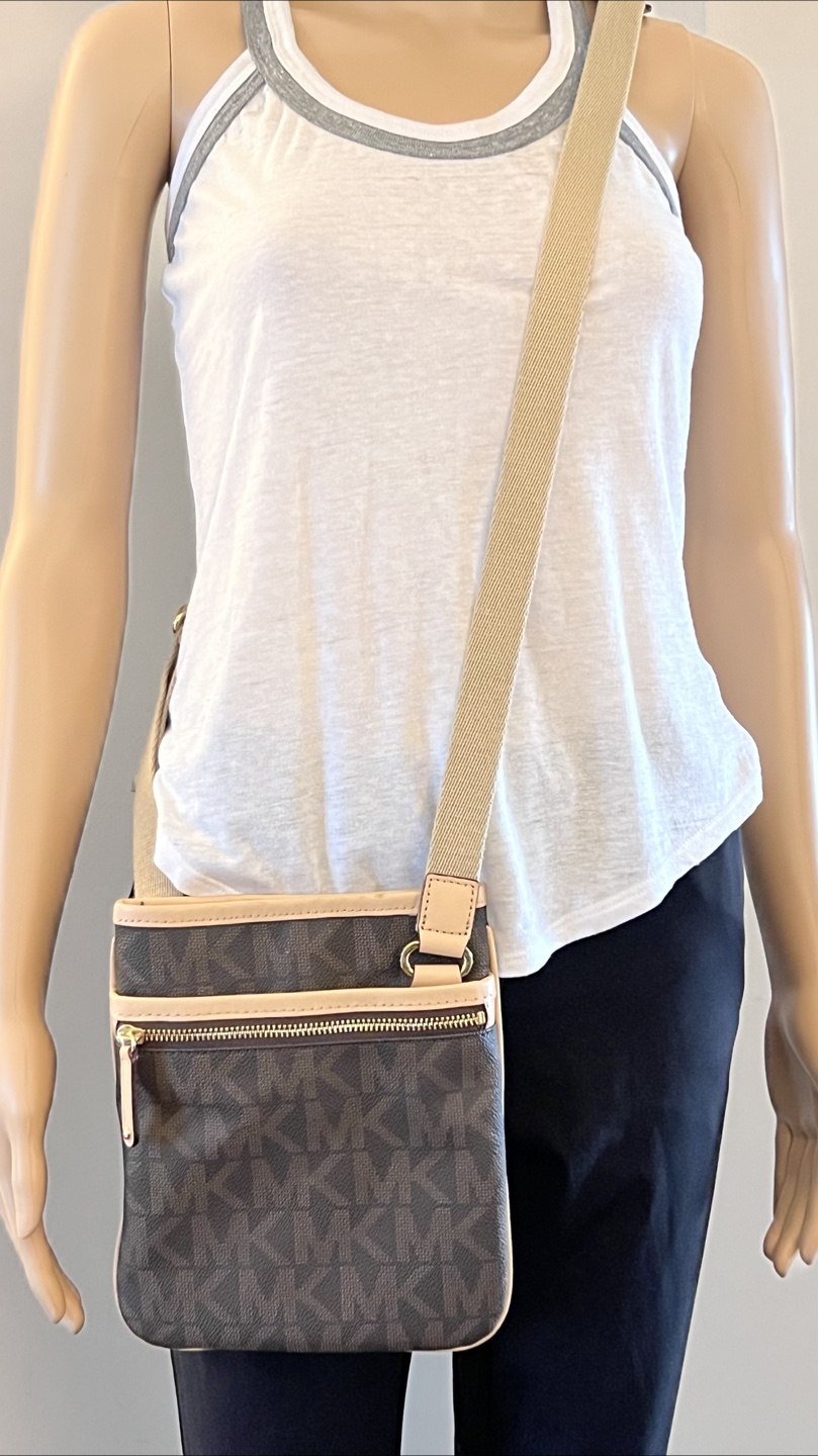 Michael Kors Crossbody Bag - photo 2