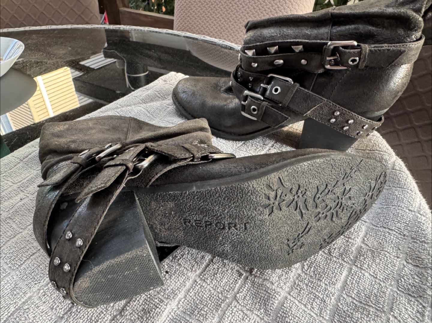 Report Studded Black Leather Boots - photo 4