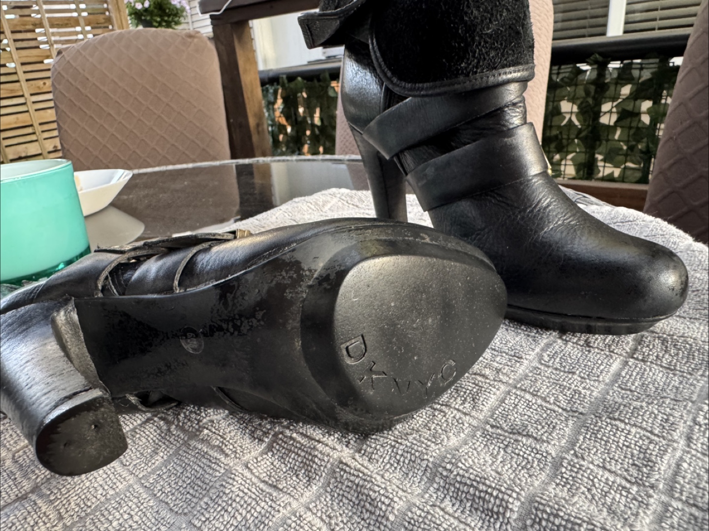 DKNYC Black Leather Heeled Ankle Boots - photo 2