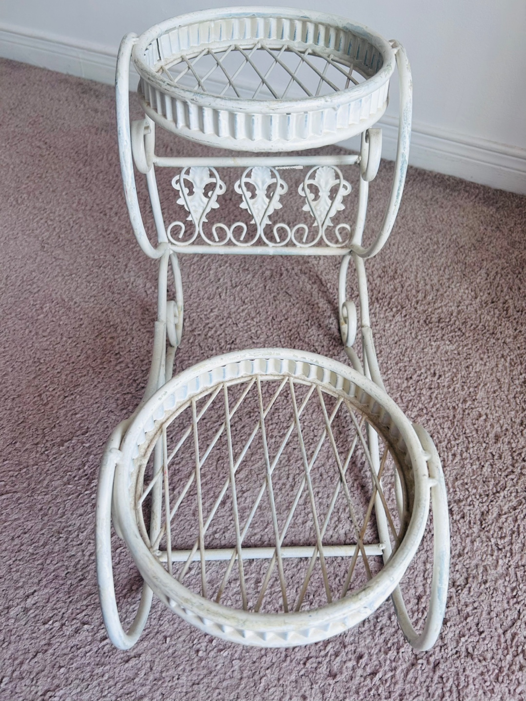 Vintage Style White Metal Plant Stand - photo 2