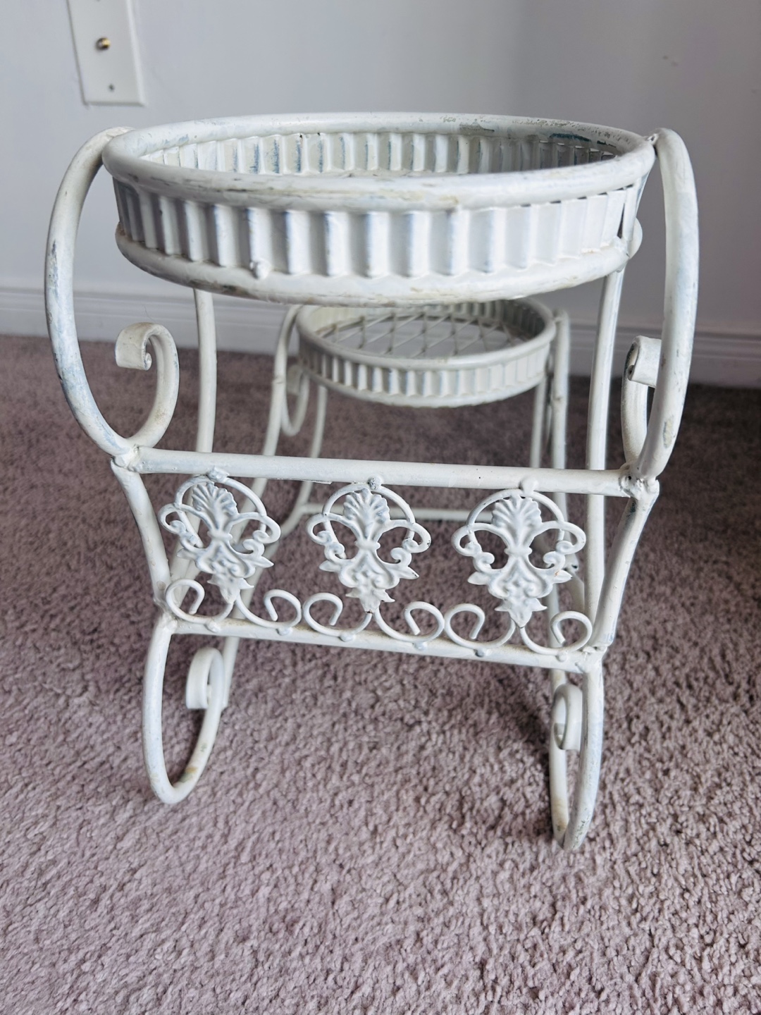 Vintage Style White Metal Plant Stand - photo 3