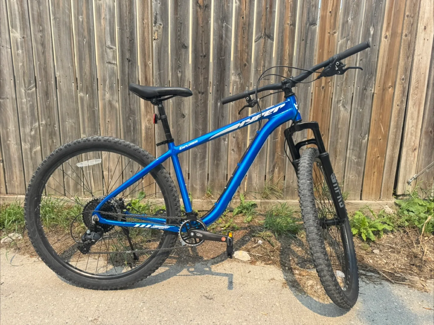 New 29’ Hyper Explorer Mountain Bike - Perfect Condition! thumbnail