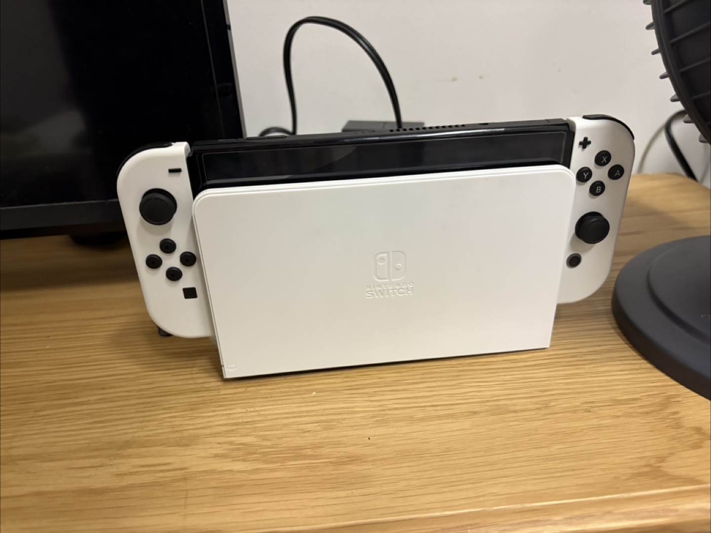 Nintendo Switch OLED Model - White + Nintendo case - photo 3