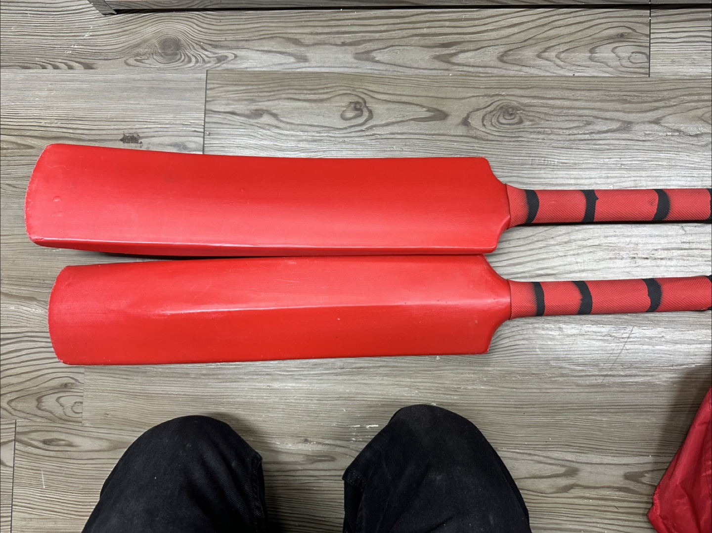 CIBC Kids Red Plastic Cricket Set - photo 4