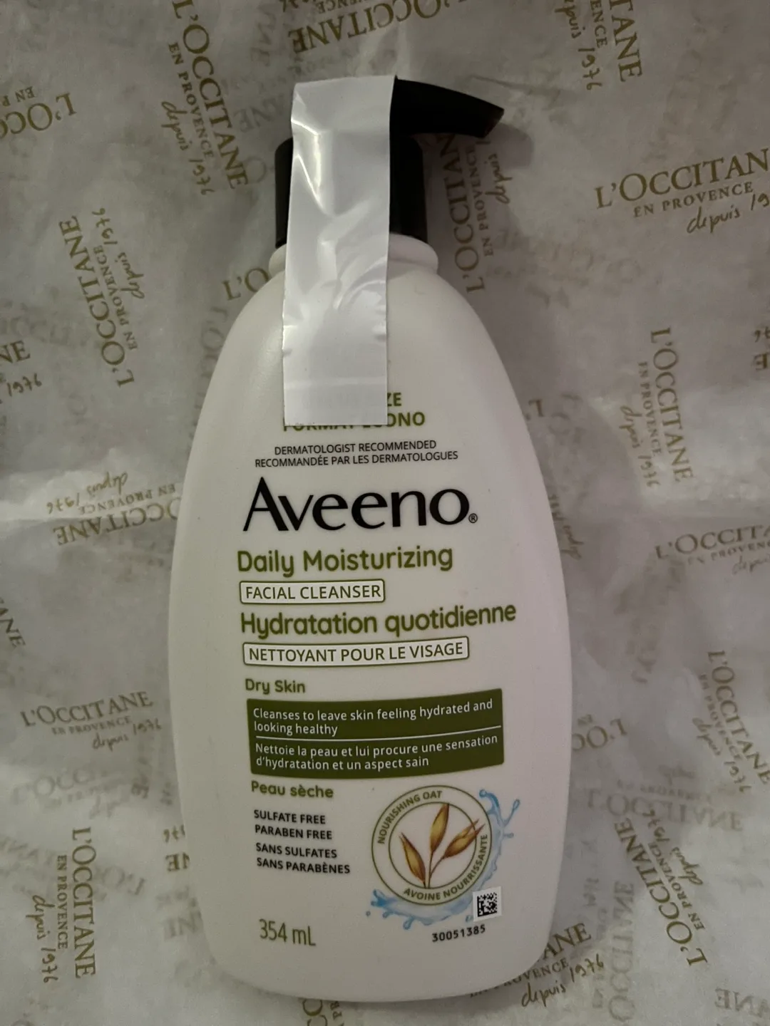 Aveeno Daily Moisturizing Facial Cleanser (354ml) thumbnail