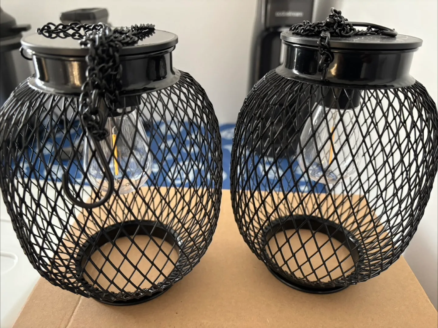 Set of 2 Black Metal Wire Lanterns thumbnail