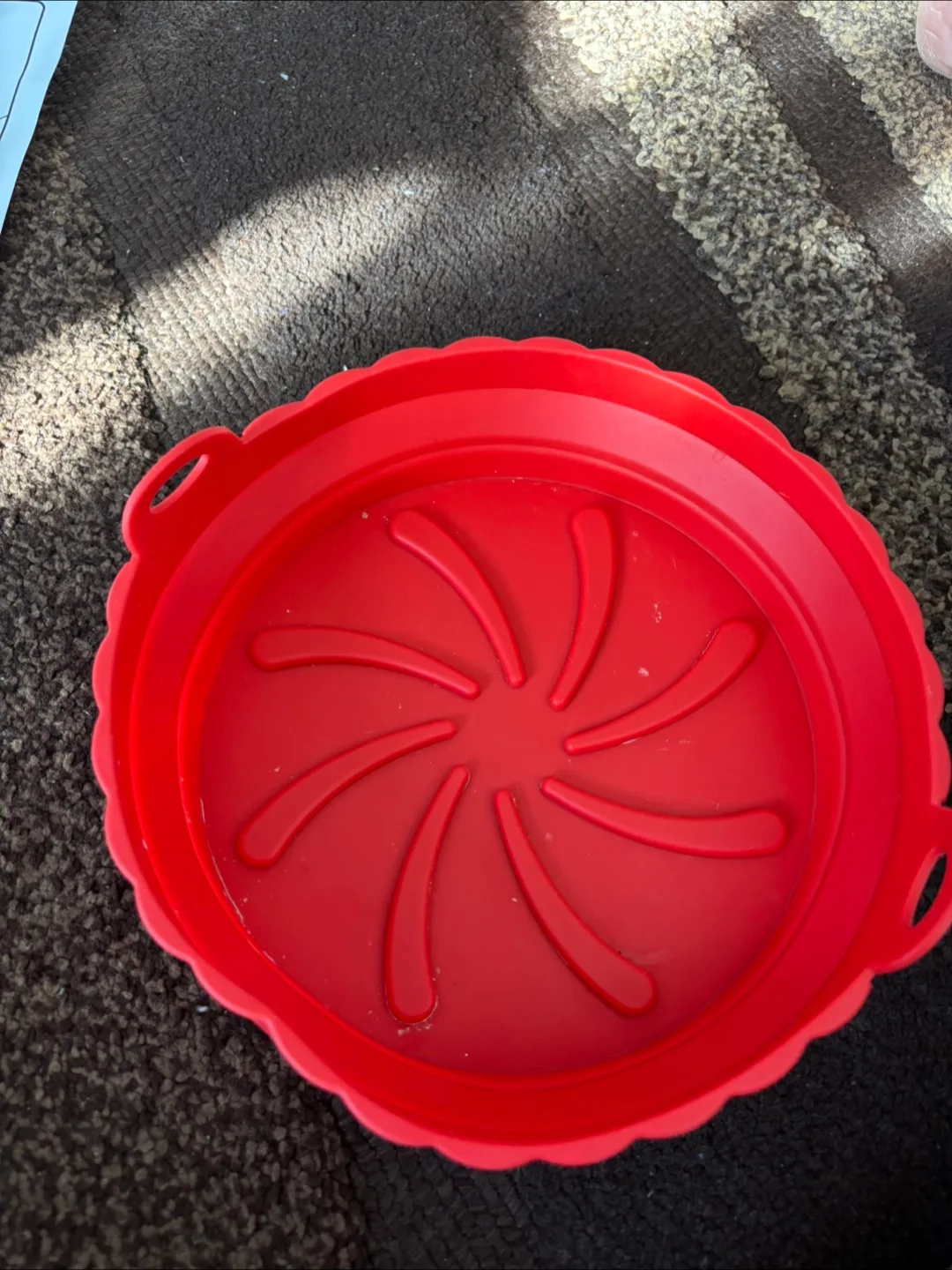 Round Red Silicone Baking Pan image indicator(2)