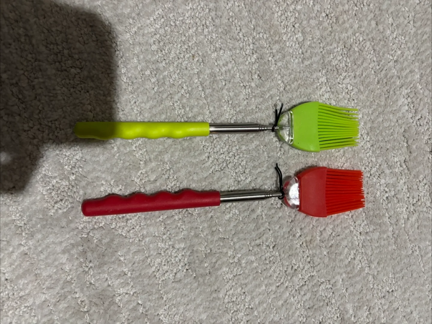 Tea Infuser, Cookie Cutters, Brushes, Corn Peeler image indicator(4)