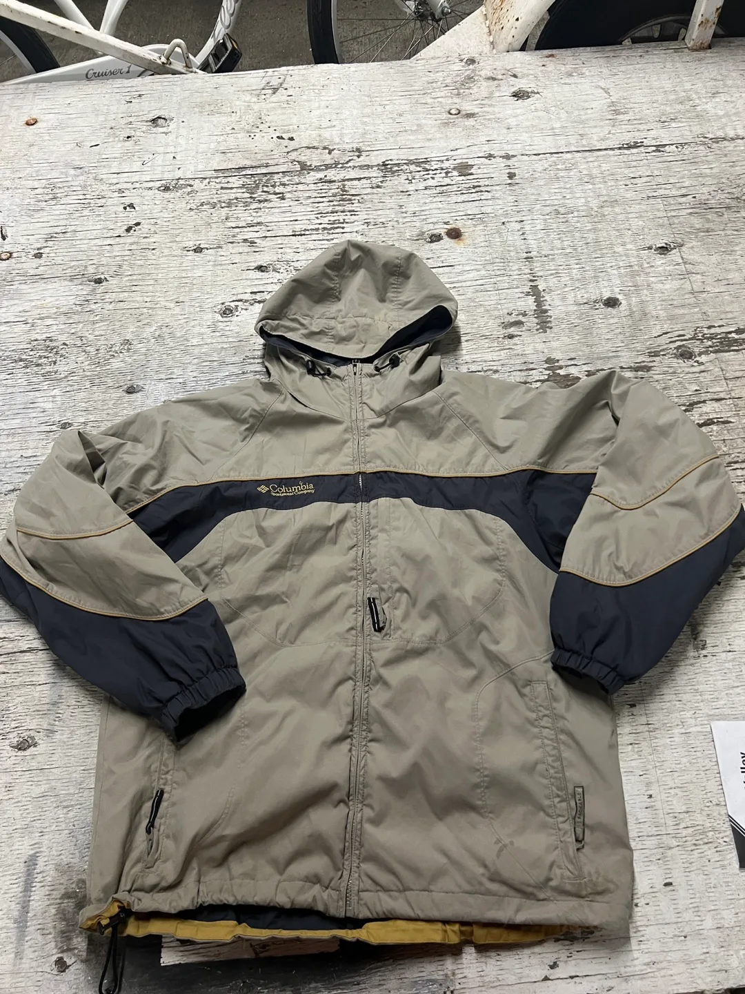 Columbia Sportswear Company Jacket image indicator(2)