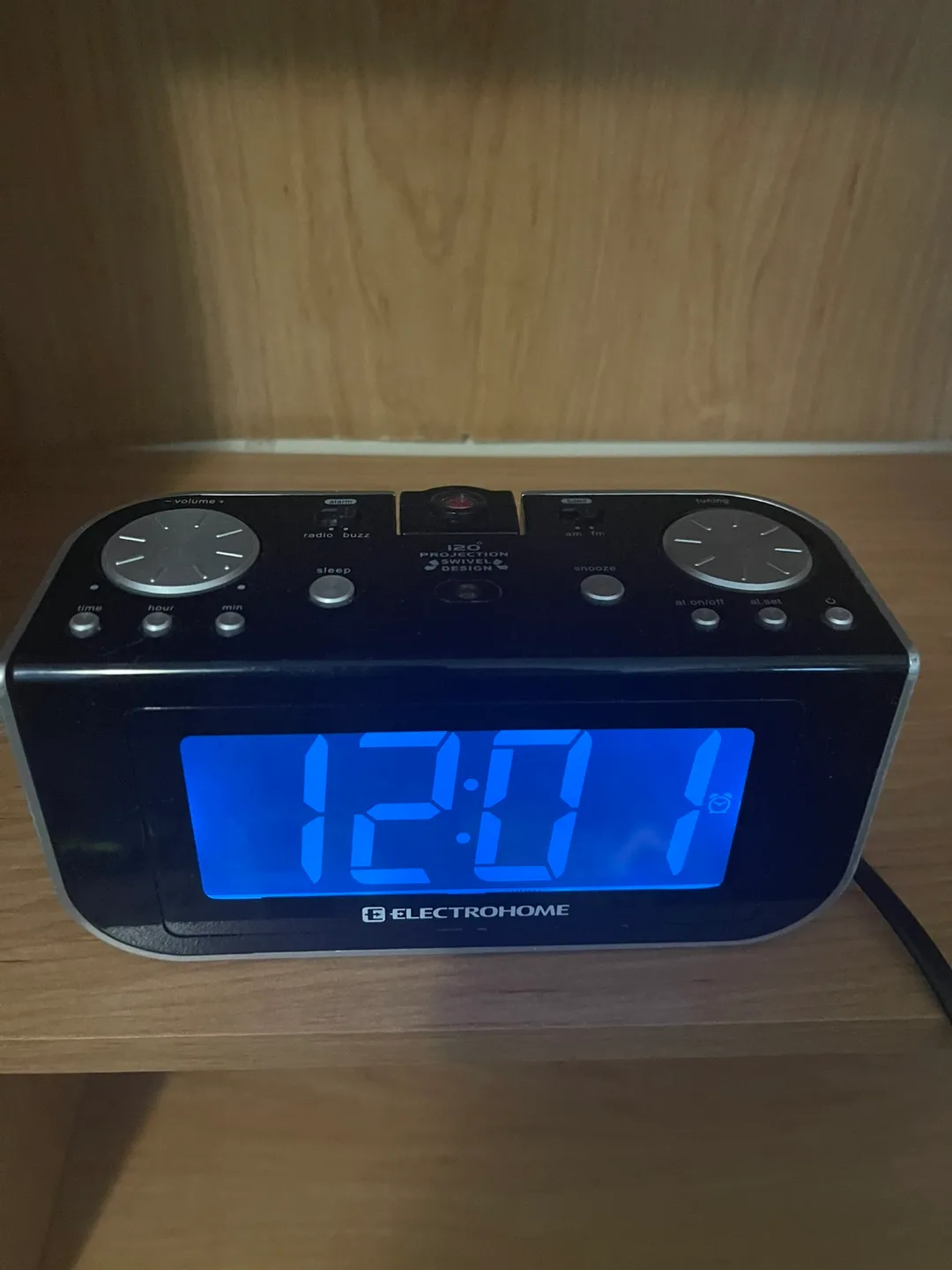 Electrohome Premium Sleep Sound Alarm Clock Radio image indicator(3)