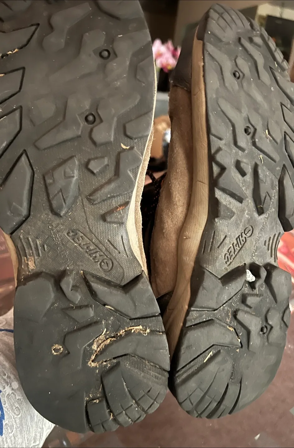 Hi-Tec Waterproof Hiking Boots image indicator(2)