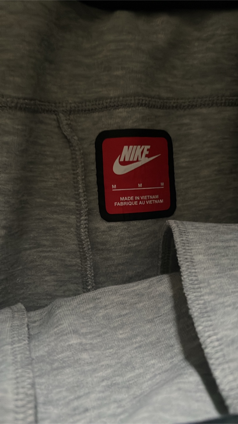 Nike Tech Fleece Gray/Black Tracksuit (M) - photo 2